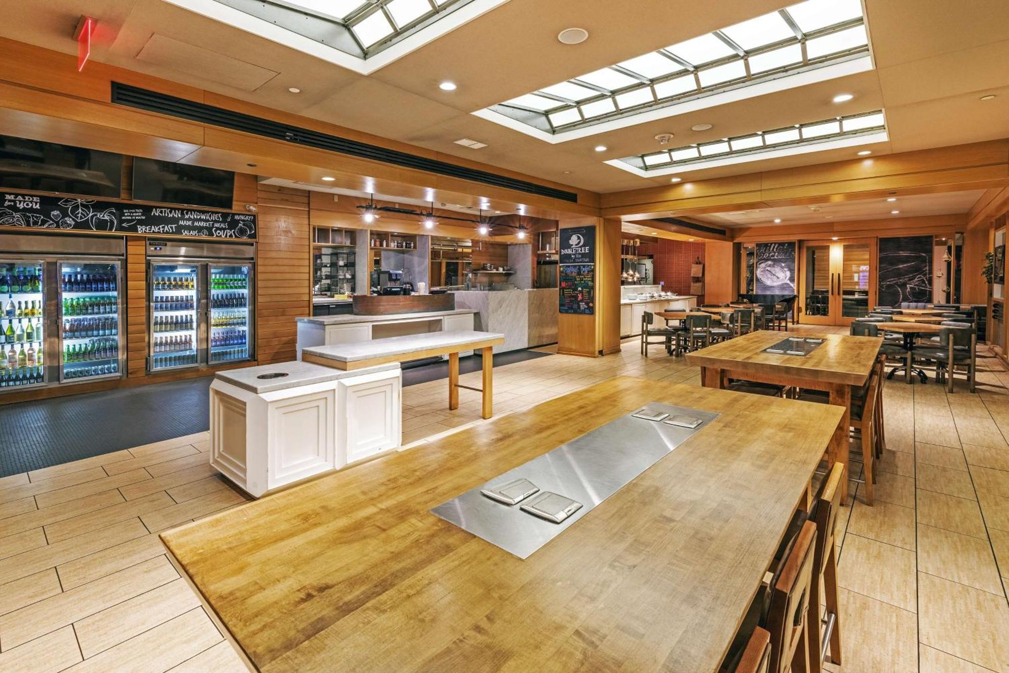 Hotel Doubletree By Hilton Downtown 4*