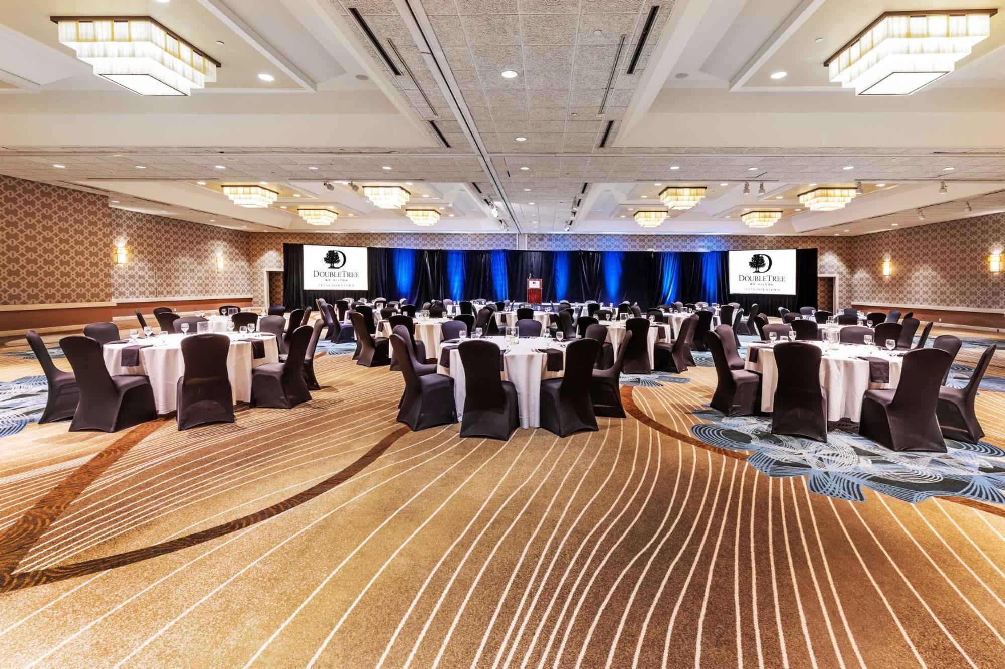 Doubletree By Hilton Downtown 4*
