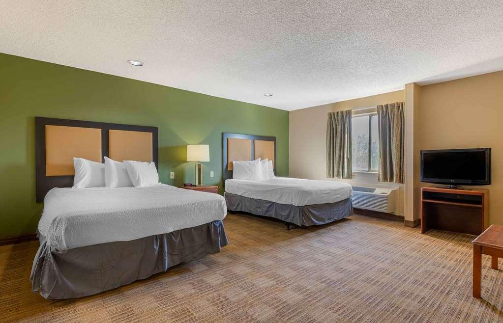 Extended America - - Midtown 2*