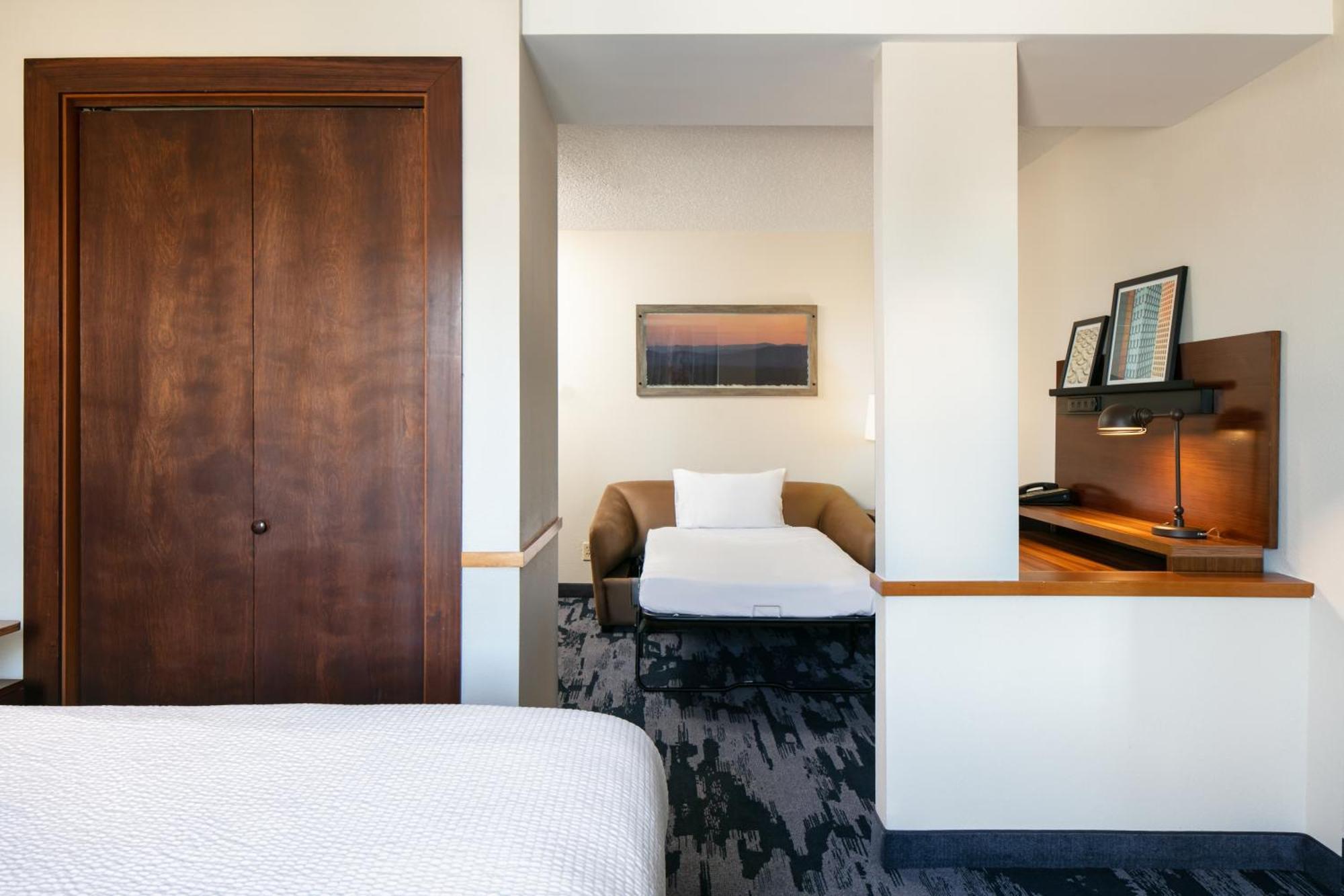 Hotel Fairfield & By Marriott Tulsa