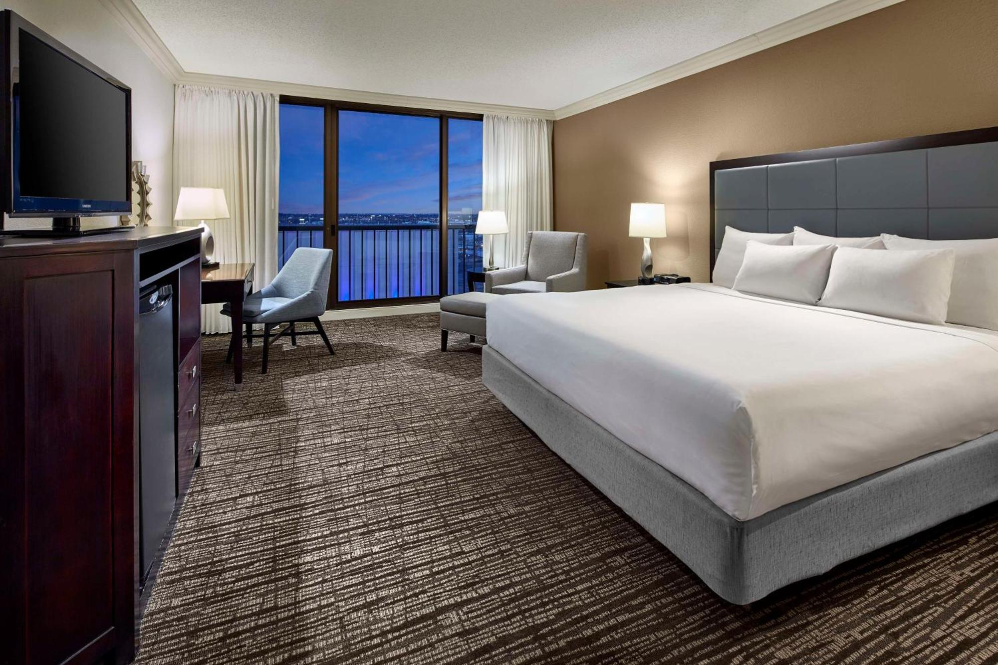 Hyatt Regency Downtown 3* Tulsa