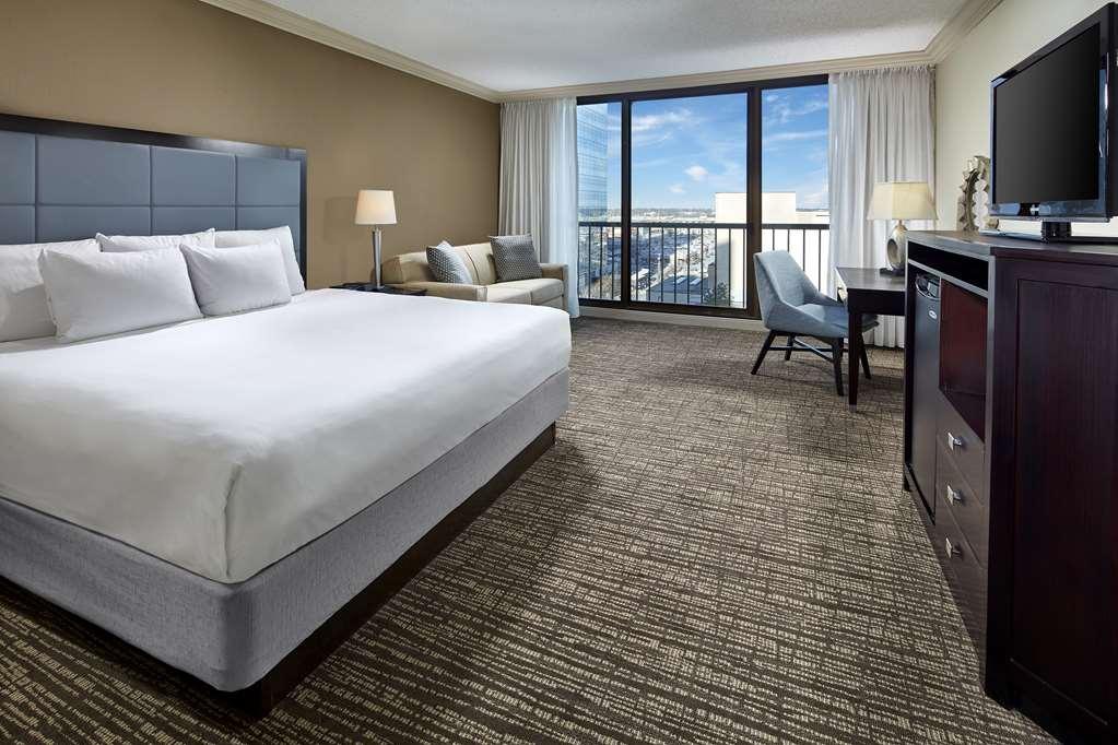 Hyatt Regency Downtown Hotel