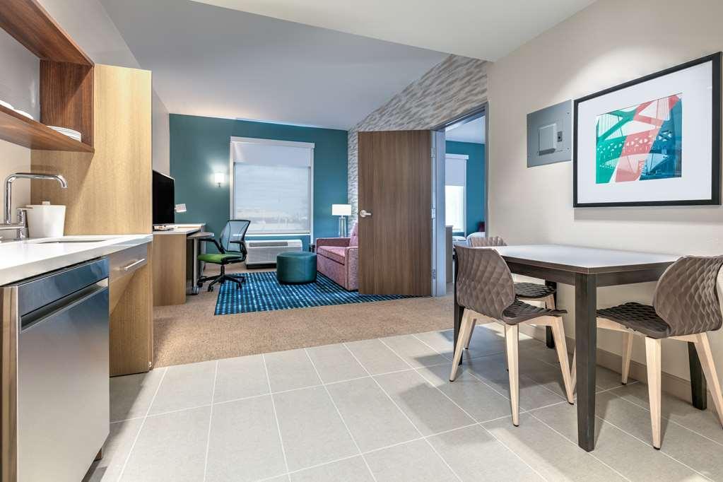 Home2 By Hilton Airport Hotel Tulsa
