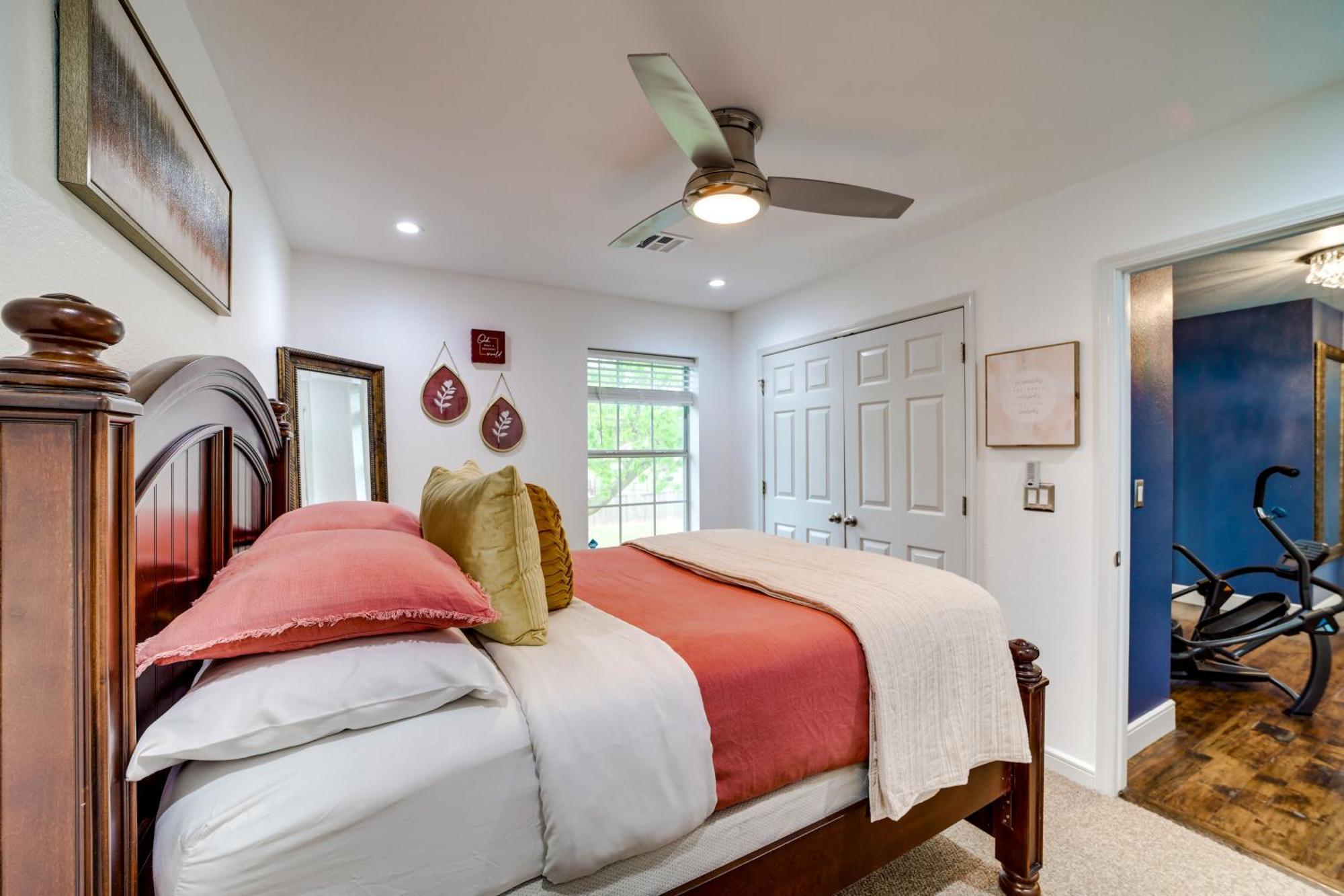 Holiday home Peace And Tranquility Home, 2 Mi To Downtown *