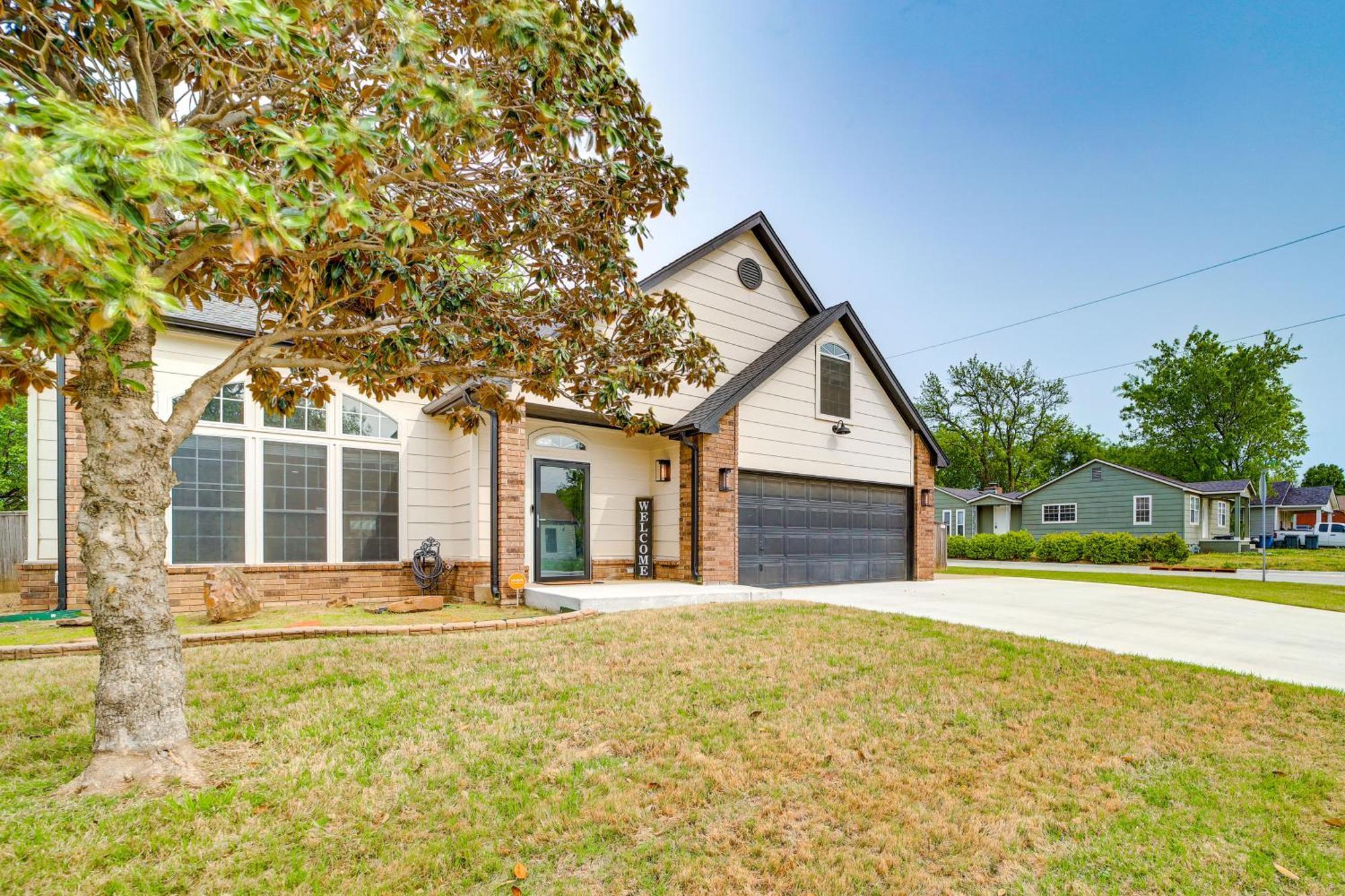 Holiday home Peace And Tranquility Home, 2 Mi To Downtown Tulsa