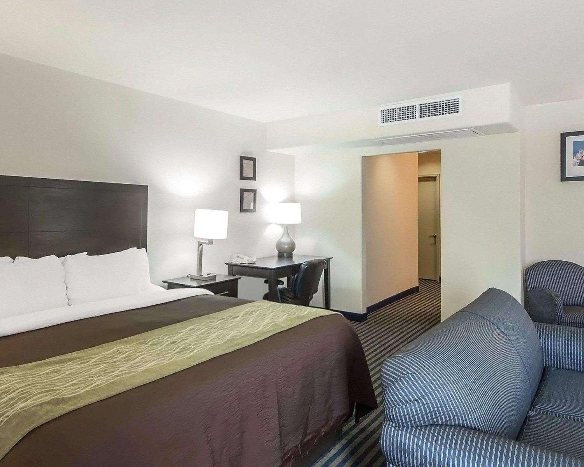 Quality Tulsa-downtown West Inn 3*