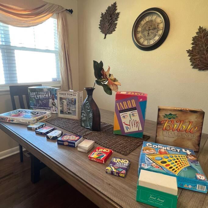The Ultimate Game Night - Reconnect Play Holiday home *