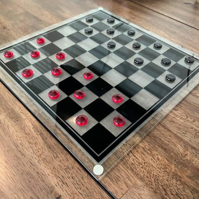 The Ultimate Game Night - Reconnect Play Holiday home Tulsa