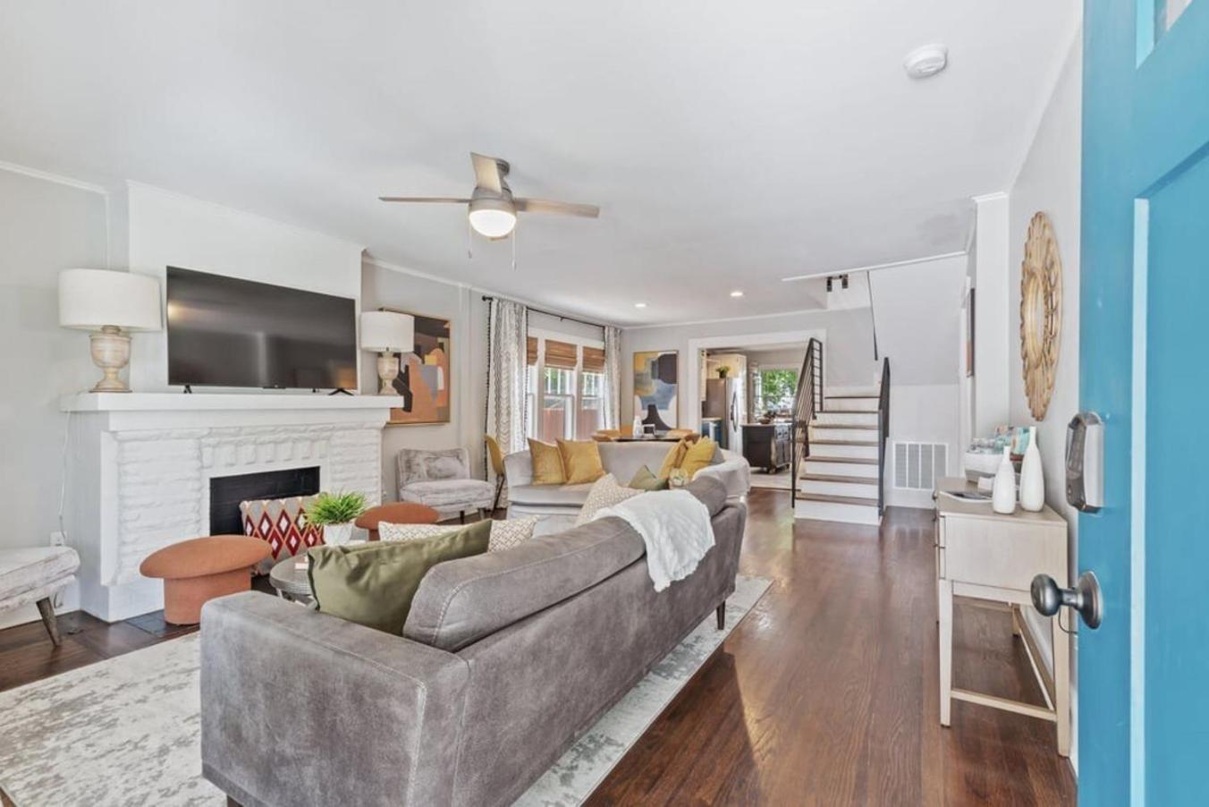Midtown Masterpiece Whot Tub, Pets By Hvnlyhomes Holiday home