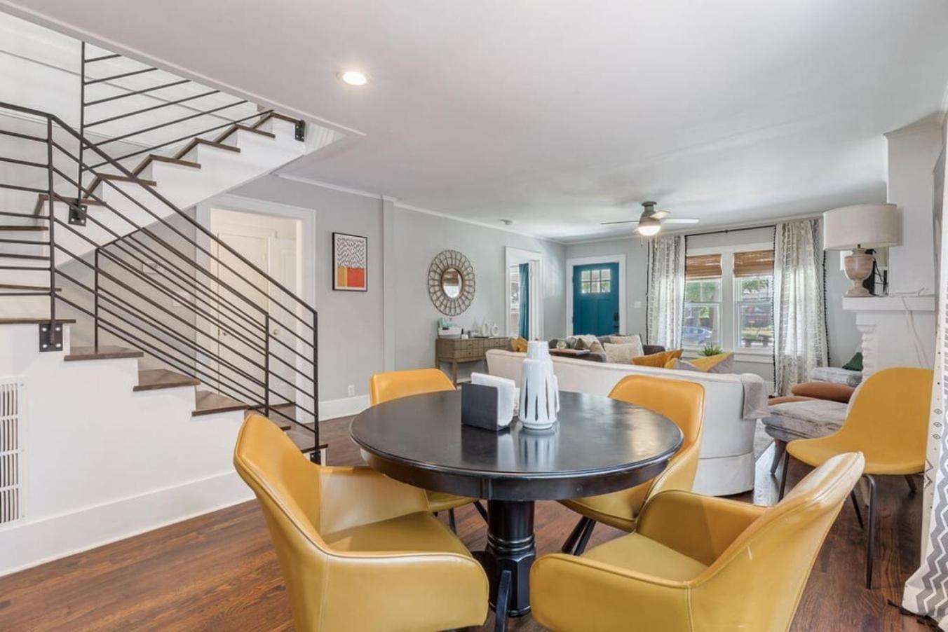 Holiday home Midtown Masterpiece Whot Tub, Pets By Hvnlyhomes