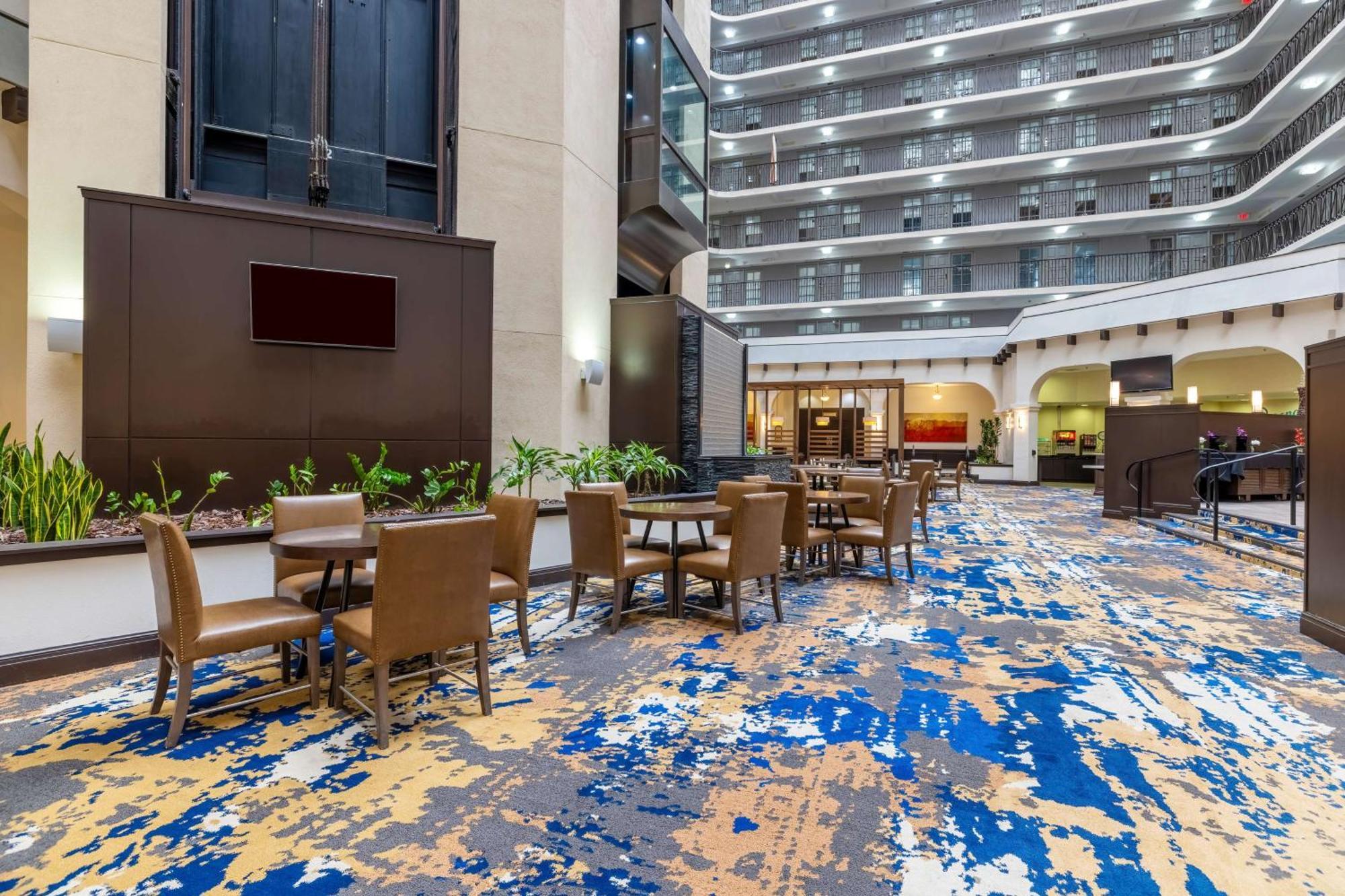 Embassy By Hilton I-44 Hotel