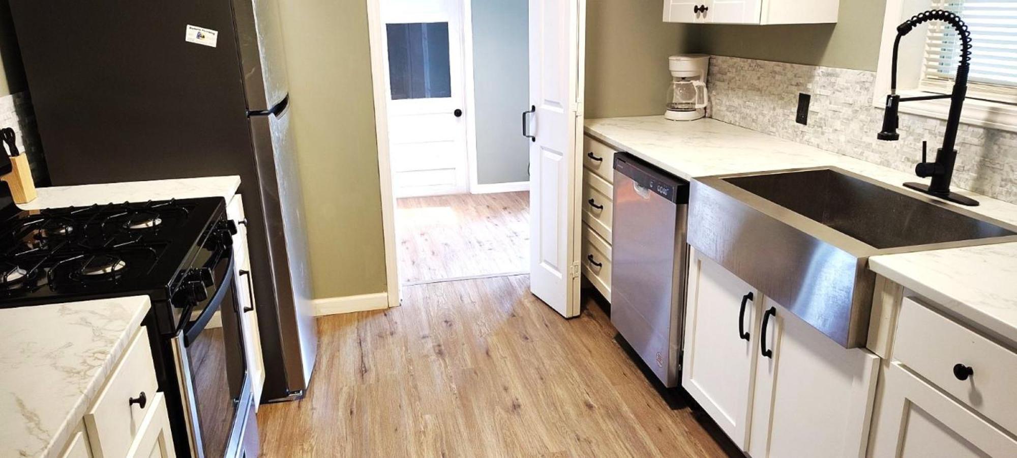 Cozy 2-bedroom, 1-bathroom Haven In Tulsa! *