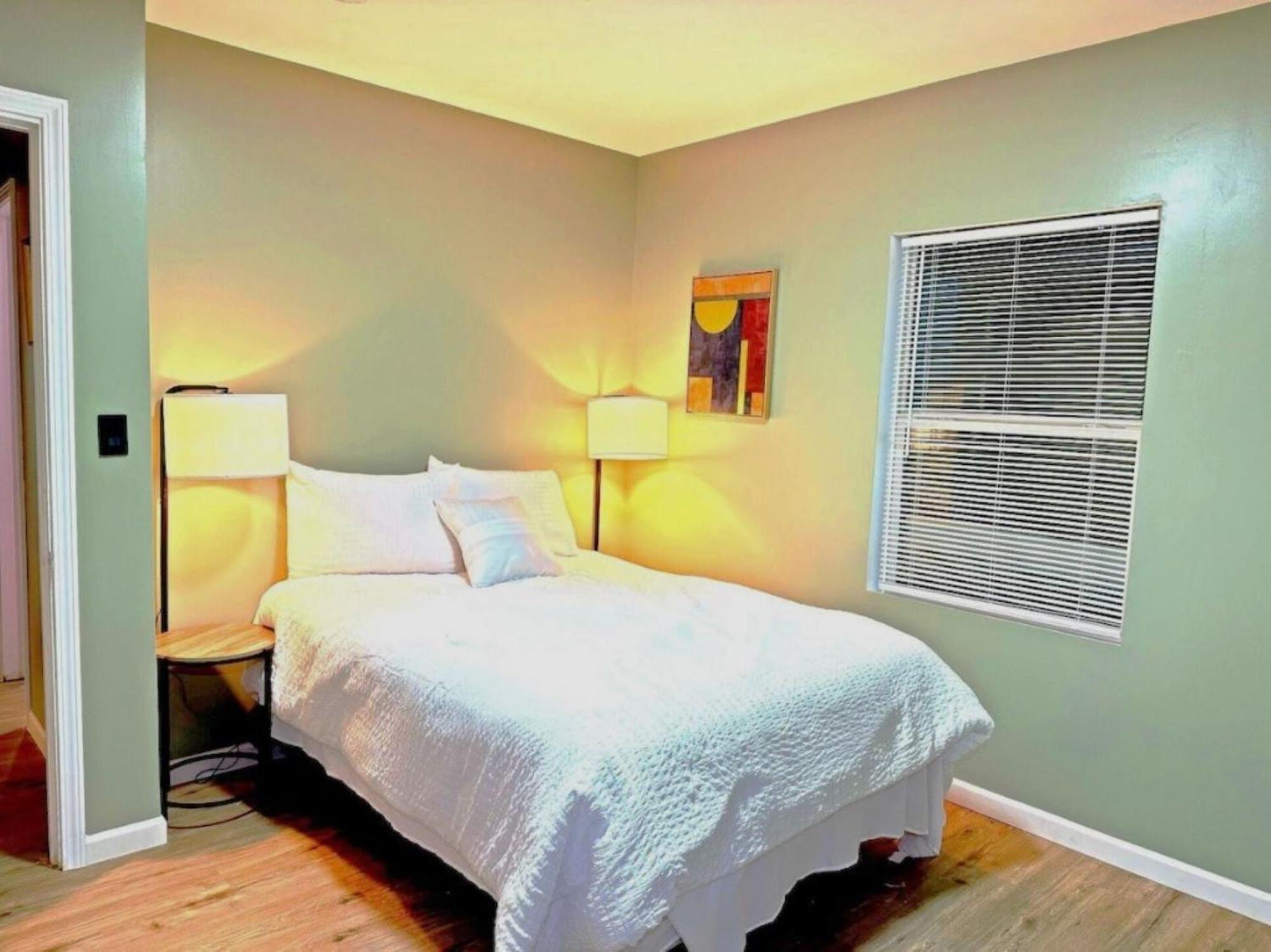 Cozy 2-bedroom, 1-bathroom Haven In Tulsa! * Tulsa