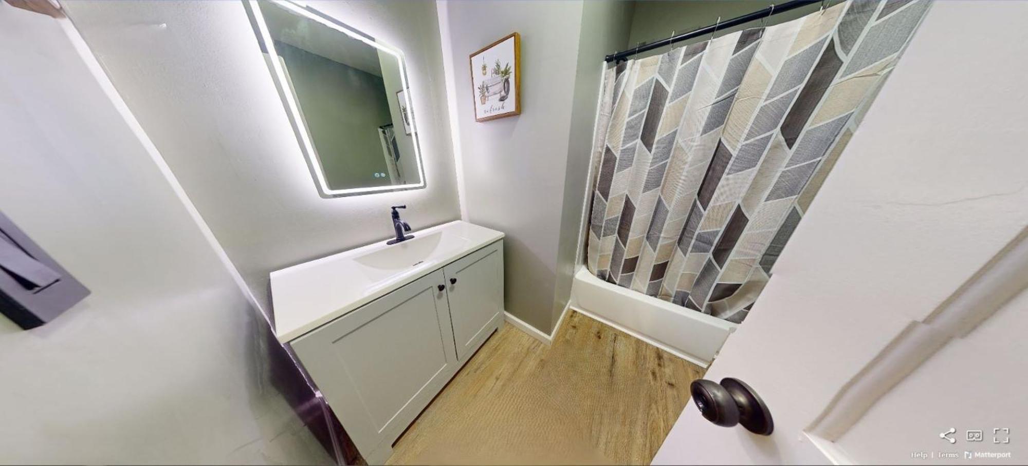 Holiday home Cozy 2-bedroom, 1-bathroom Haven In Tulsa!