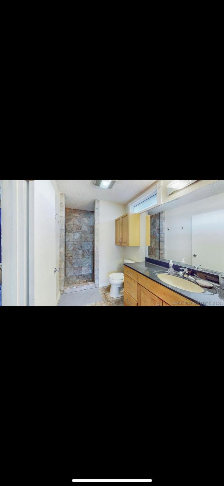 Holiday home Centrally Located 5 Bedroom 3 Bath 8 Beds