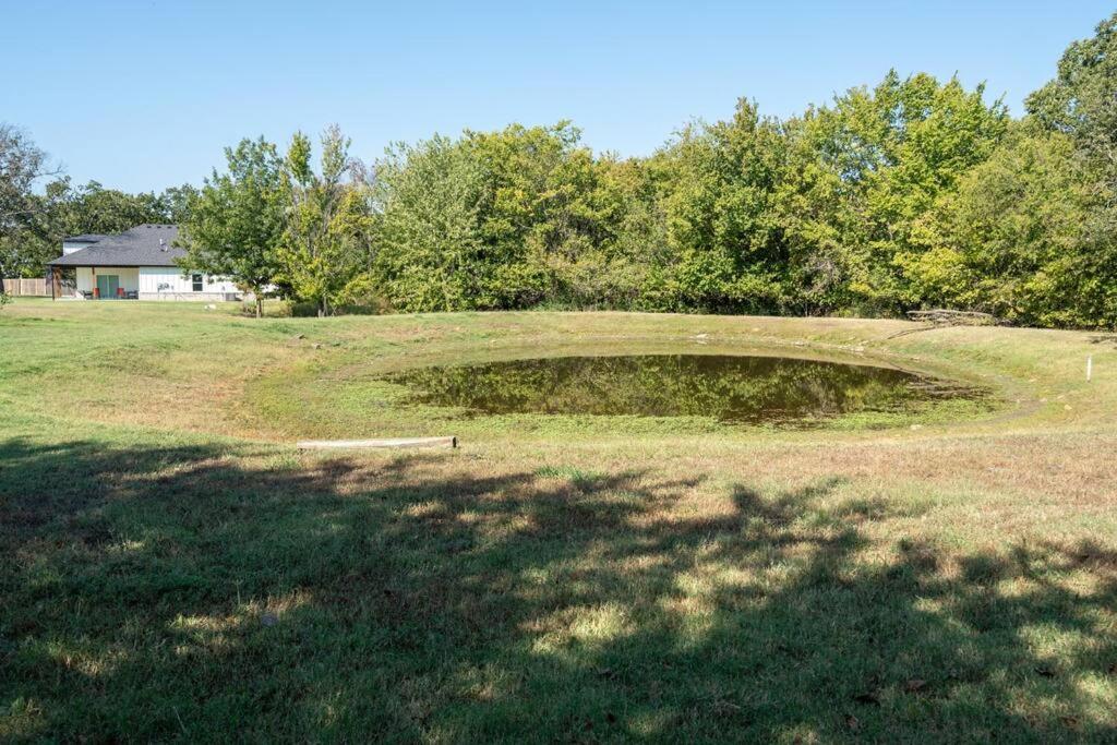 Newly Built Modern Getaway On Private Acreage! * Tulsa