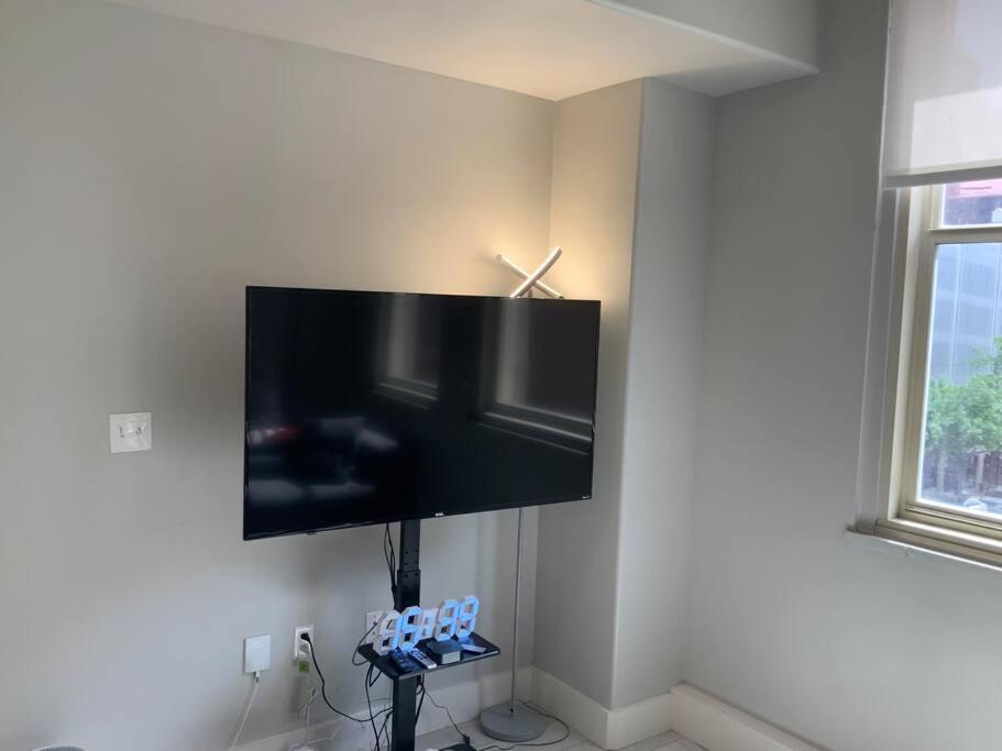 Apartment Luxe Downtown Retreat *