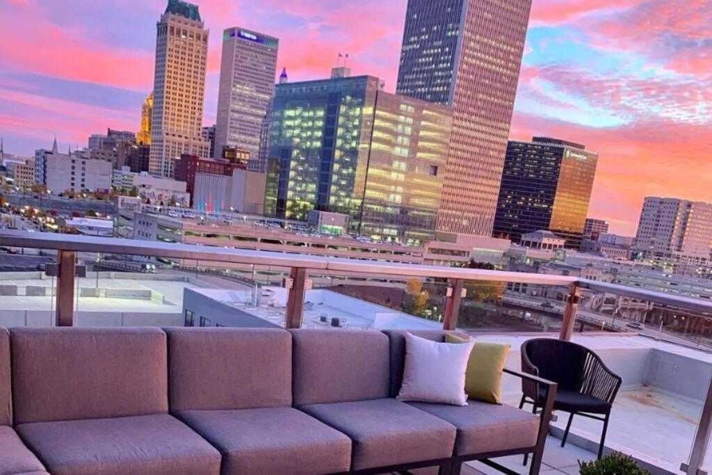 Luxe Downtown Retreat Apartment