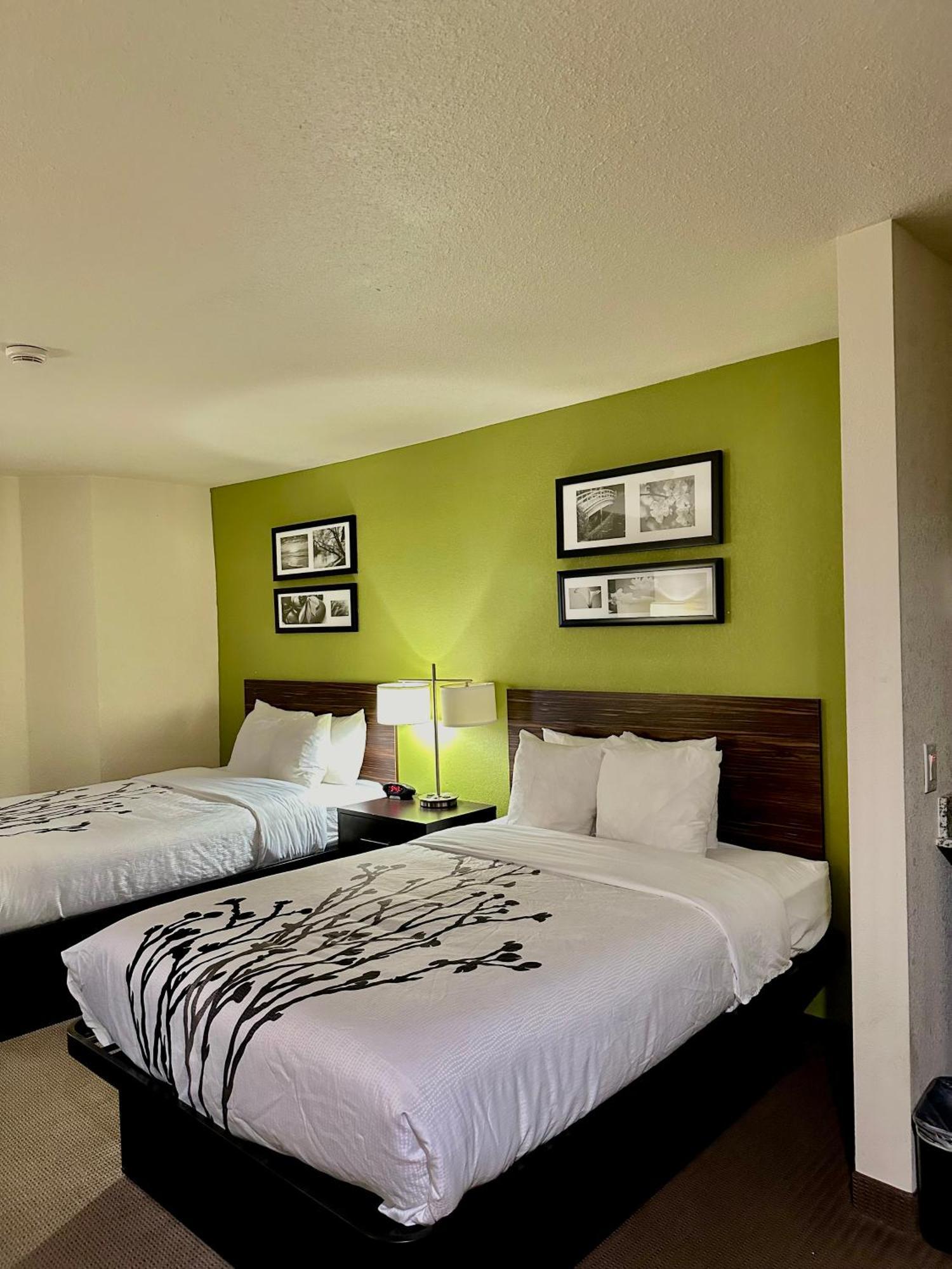 Sleep & I-44 Hotel Tulsa