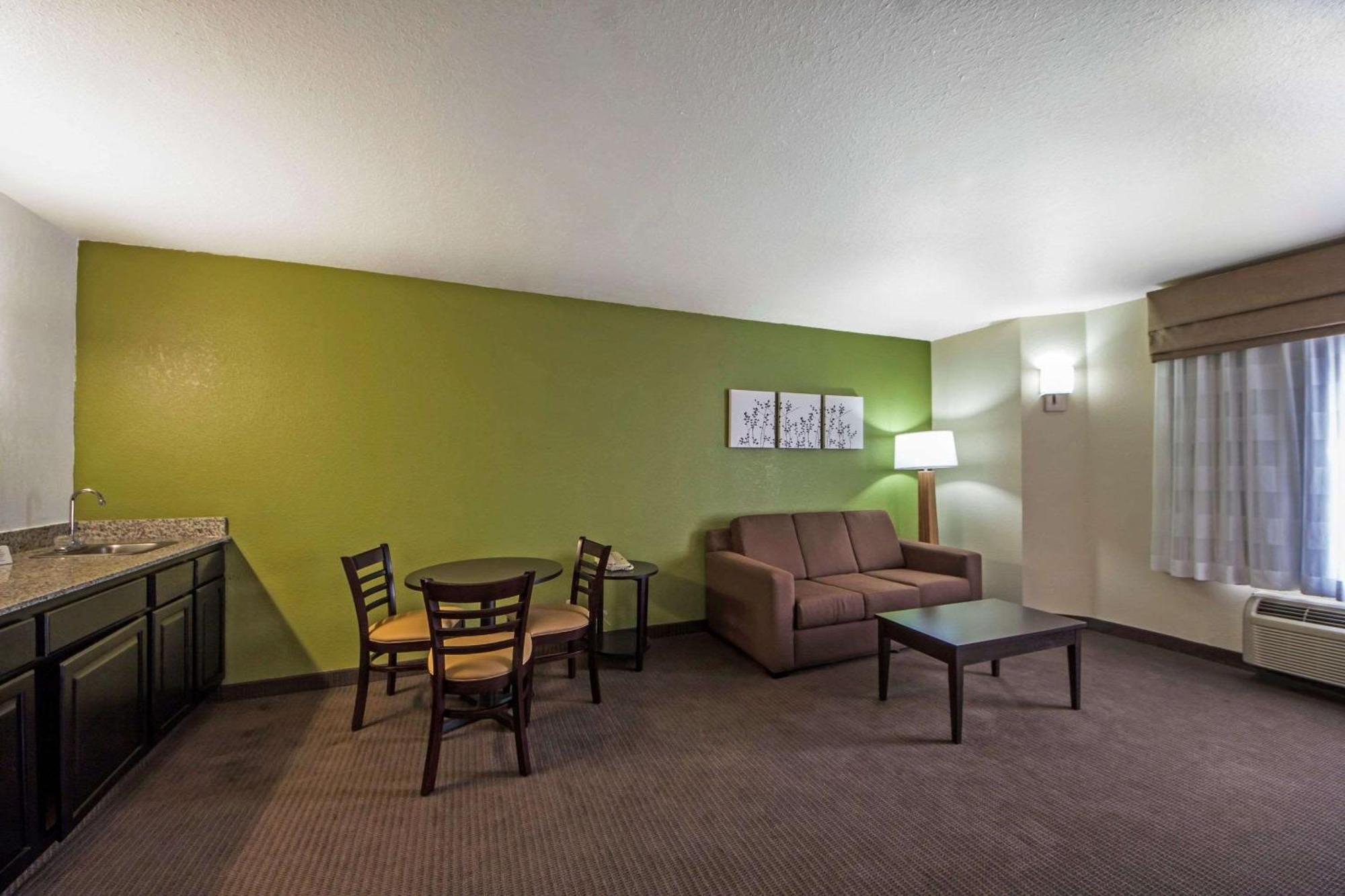 Hotel Sleep & I-44