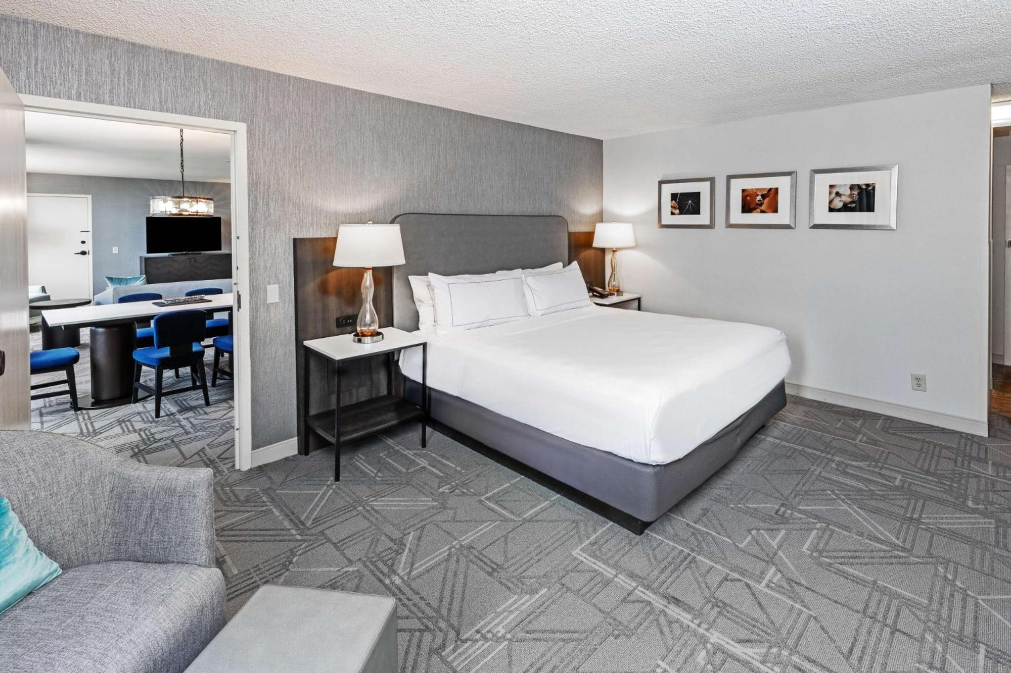 Doubletree By Hilton Downtown 4*