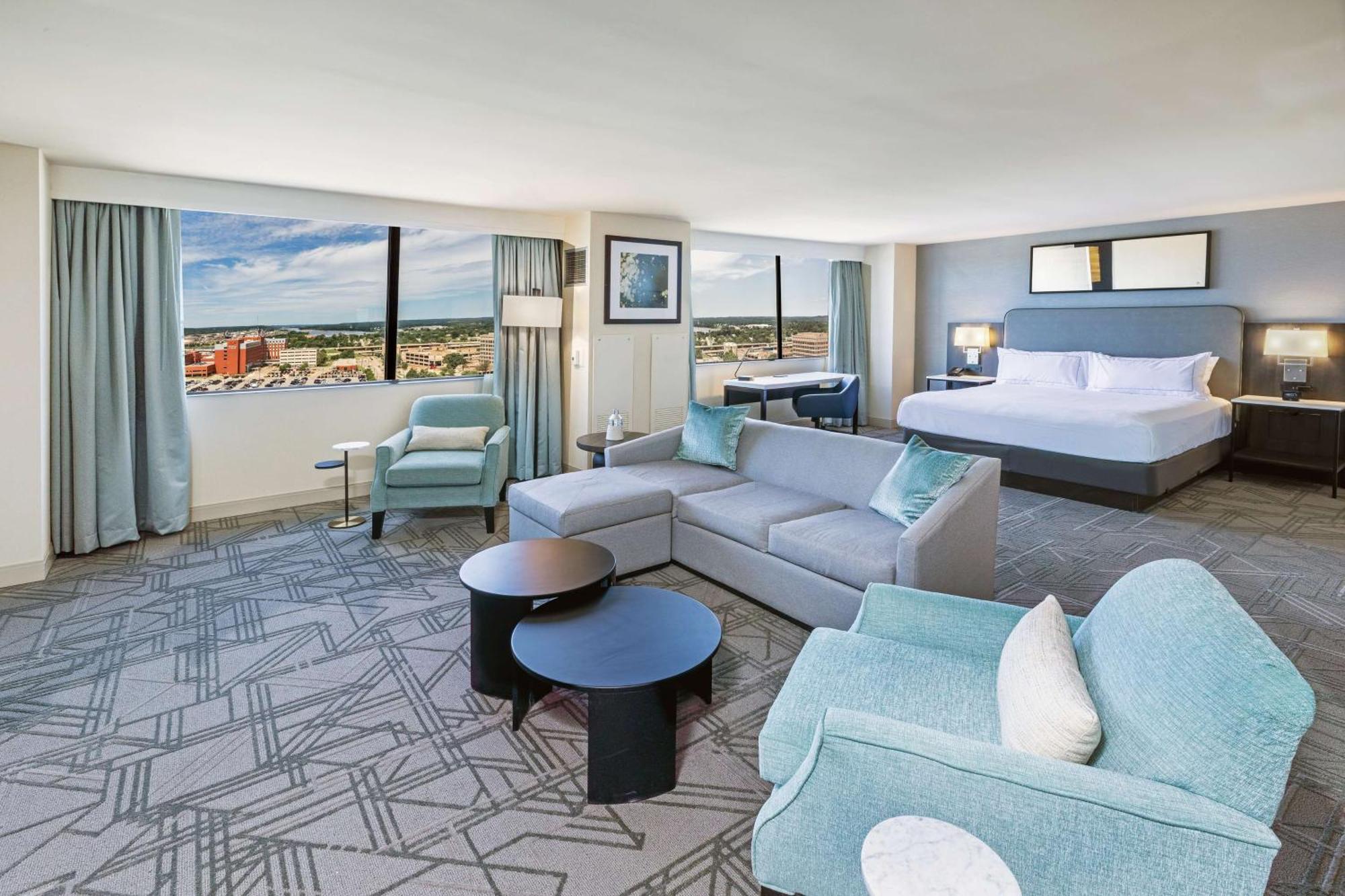 Doubletree By Hilton Downtown Hotel Tulsa