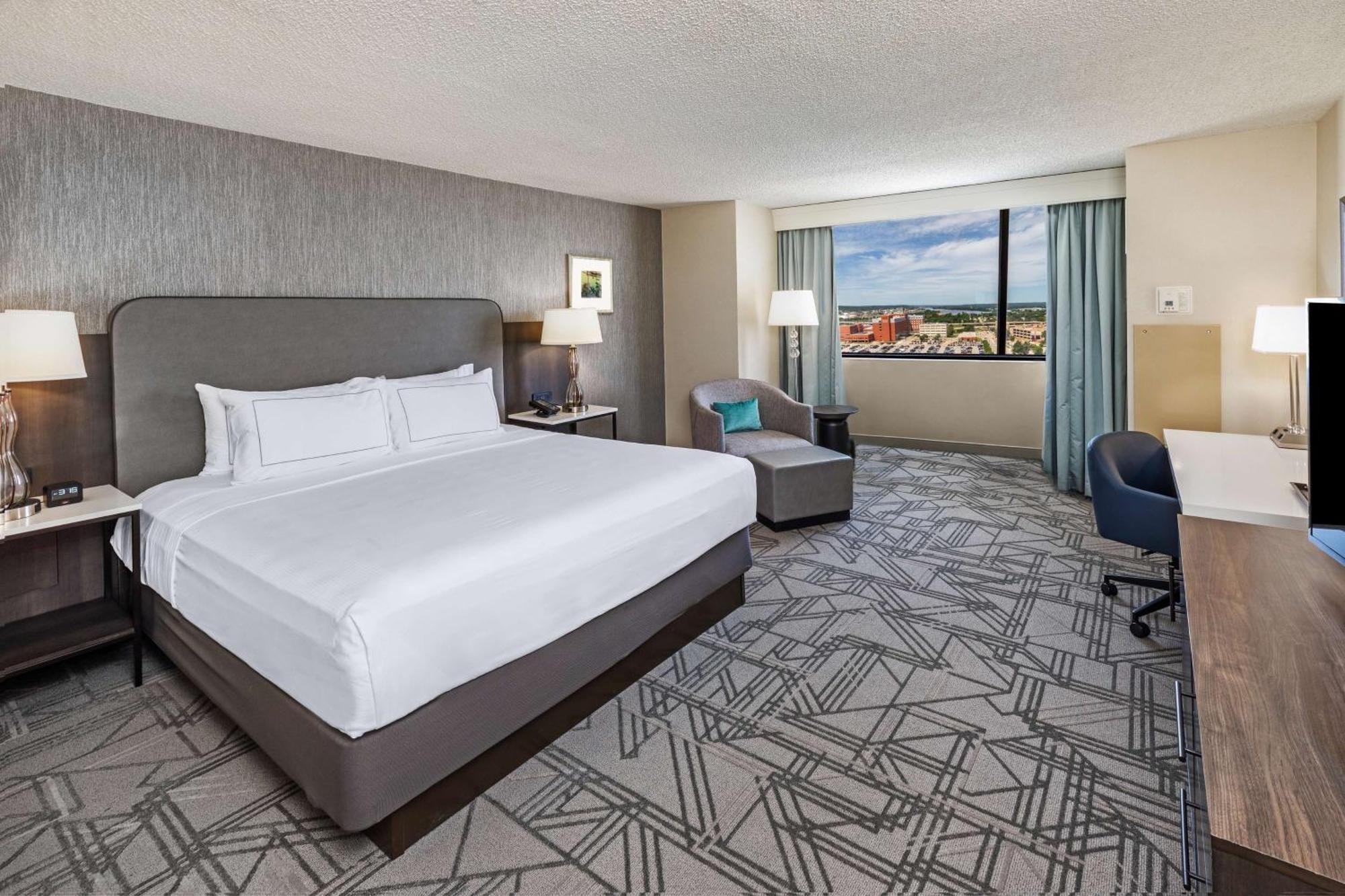 Doubletree By Hilton Downtown