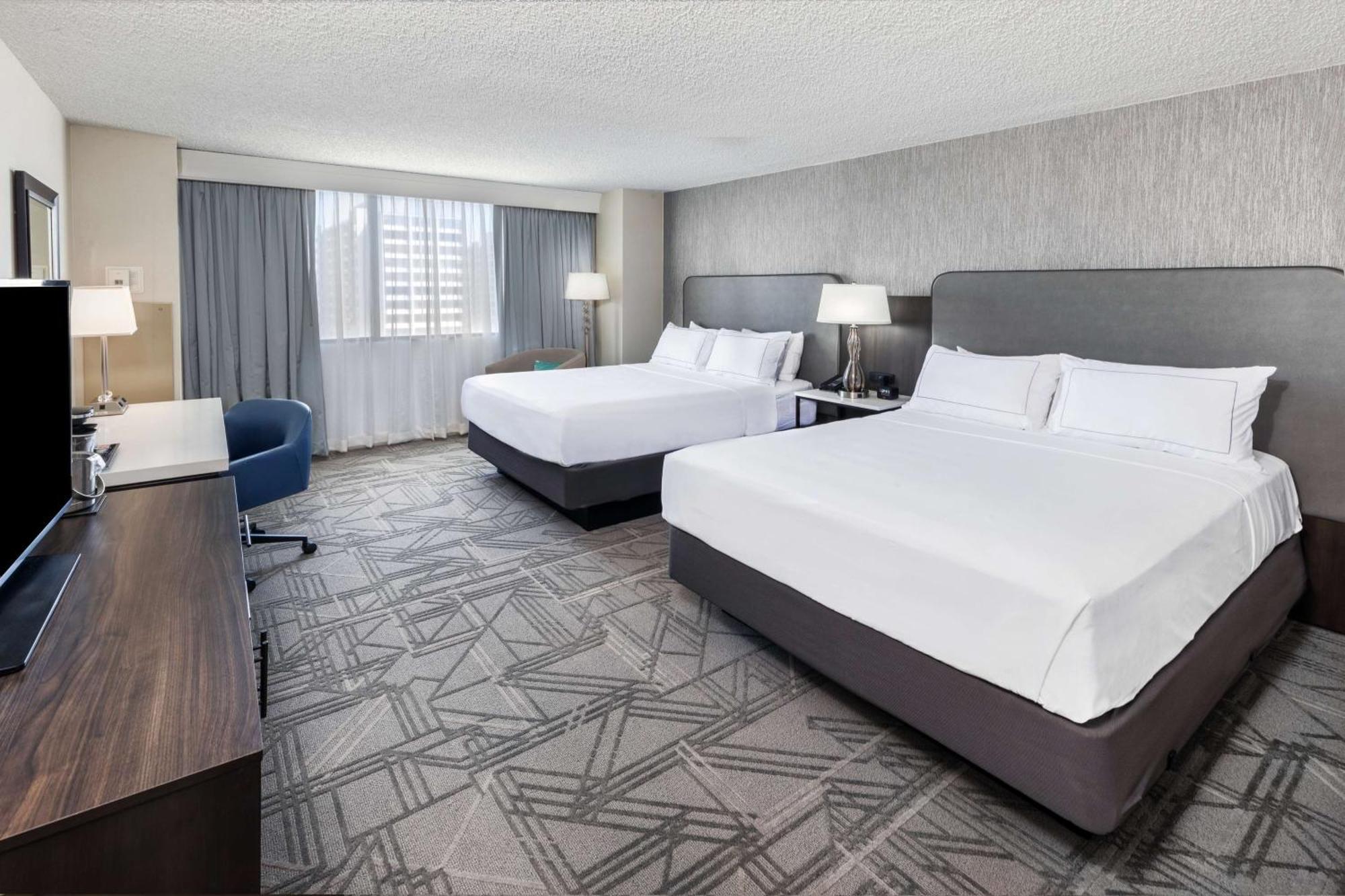 Doubletree By Hilton Downtown Hotel Tulsa