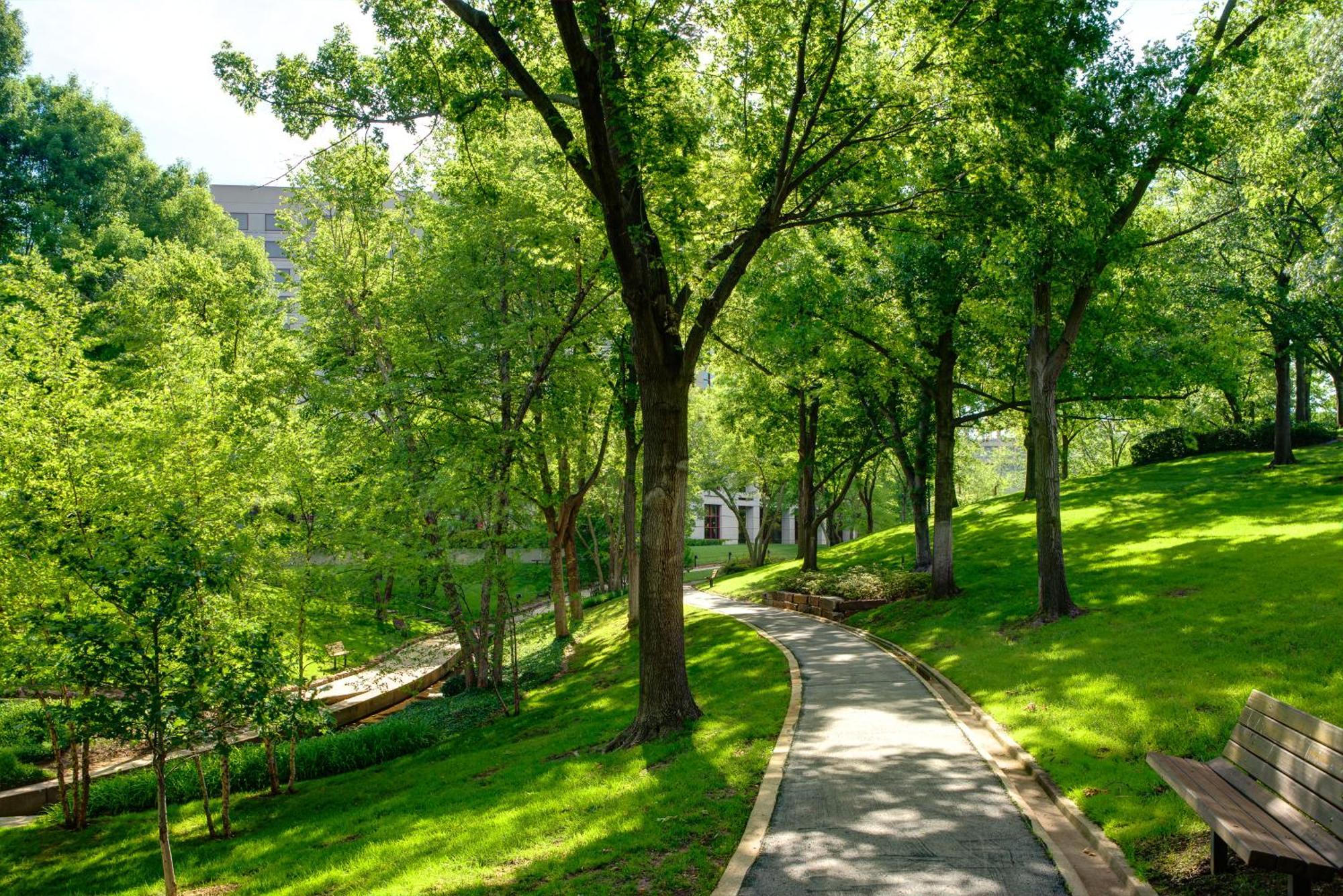 Hotel Doubletree By Hilton At Warren Place 3*