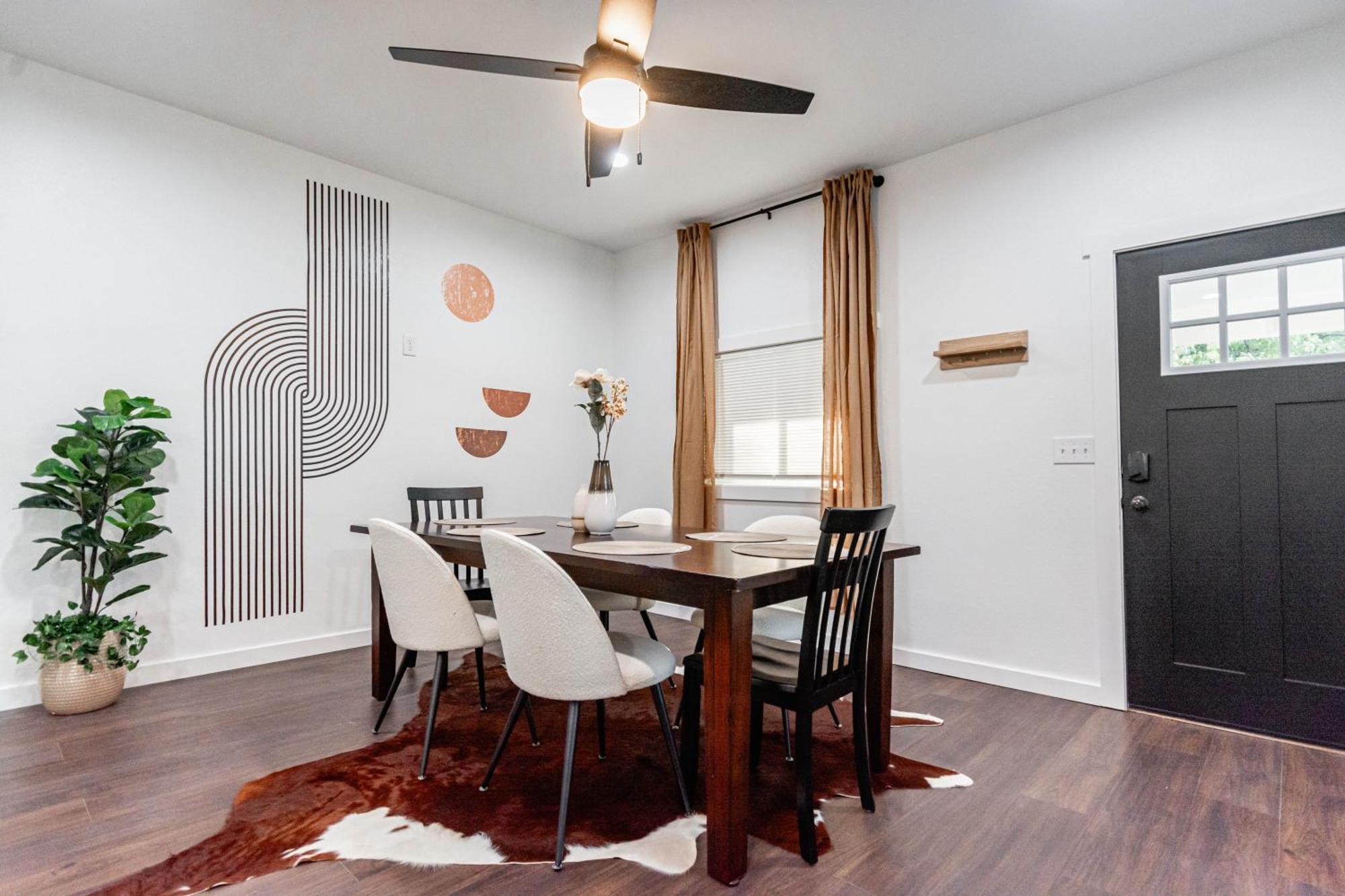 Escape With A Private Fenced Yard Holiday home