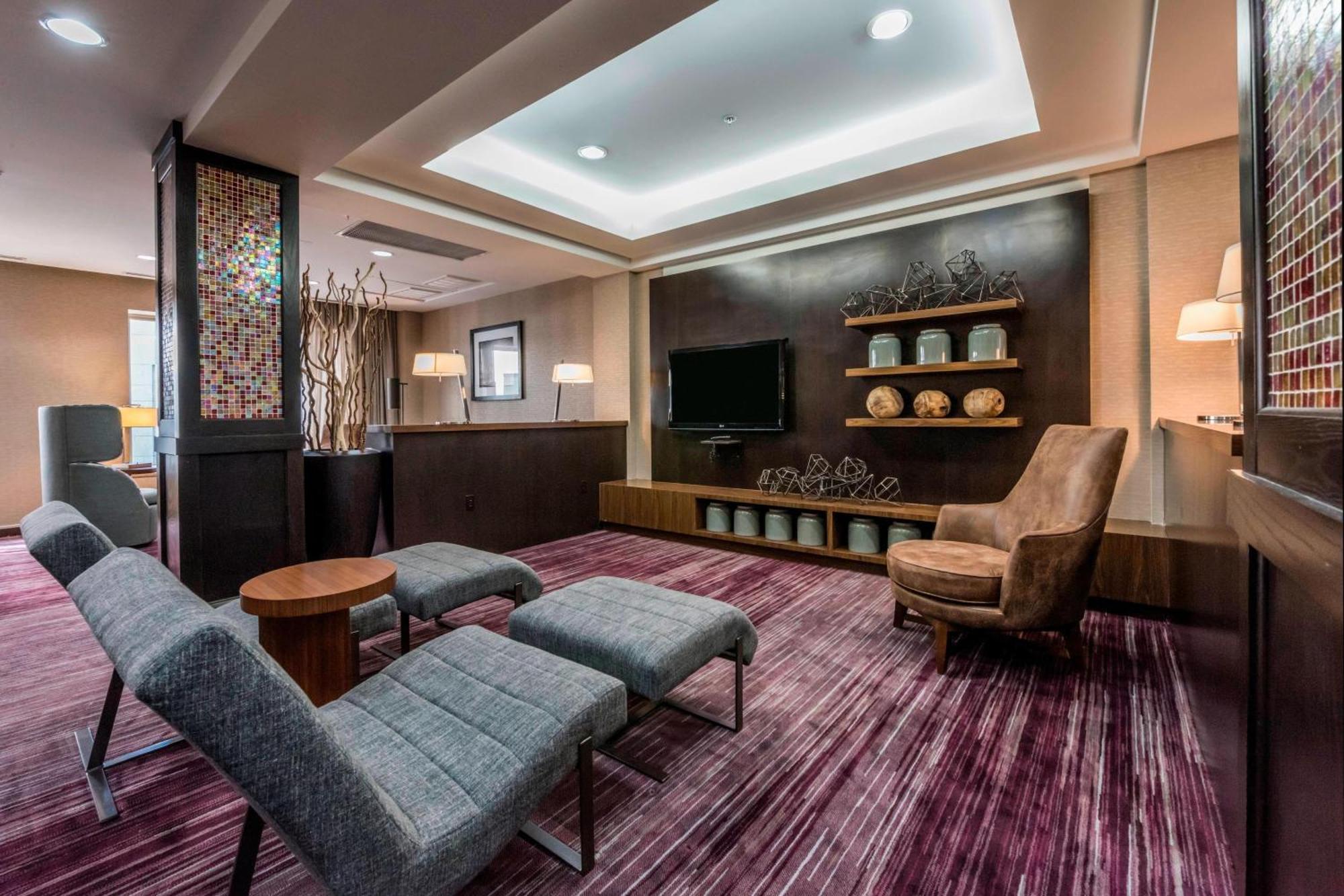 Hotel Courtyard By Marriott Downtown