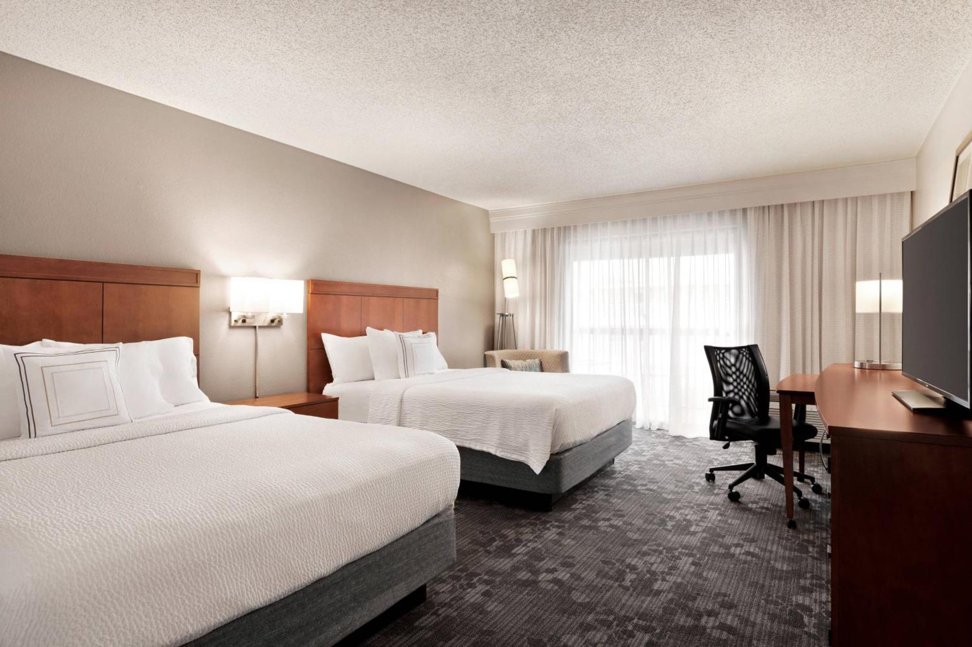 Hotel Courtyard By Marriott