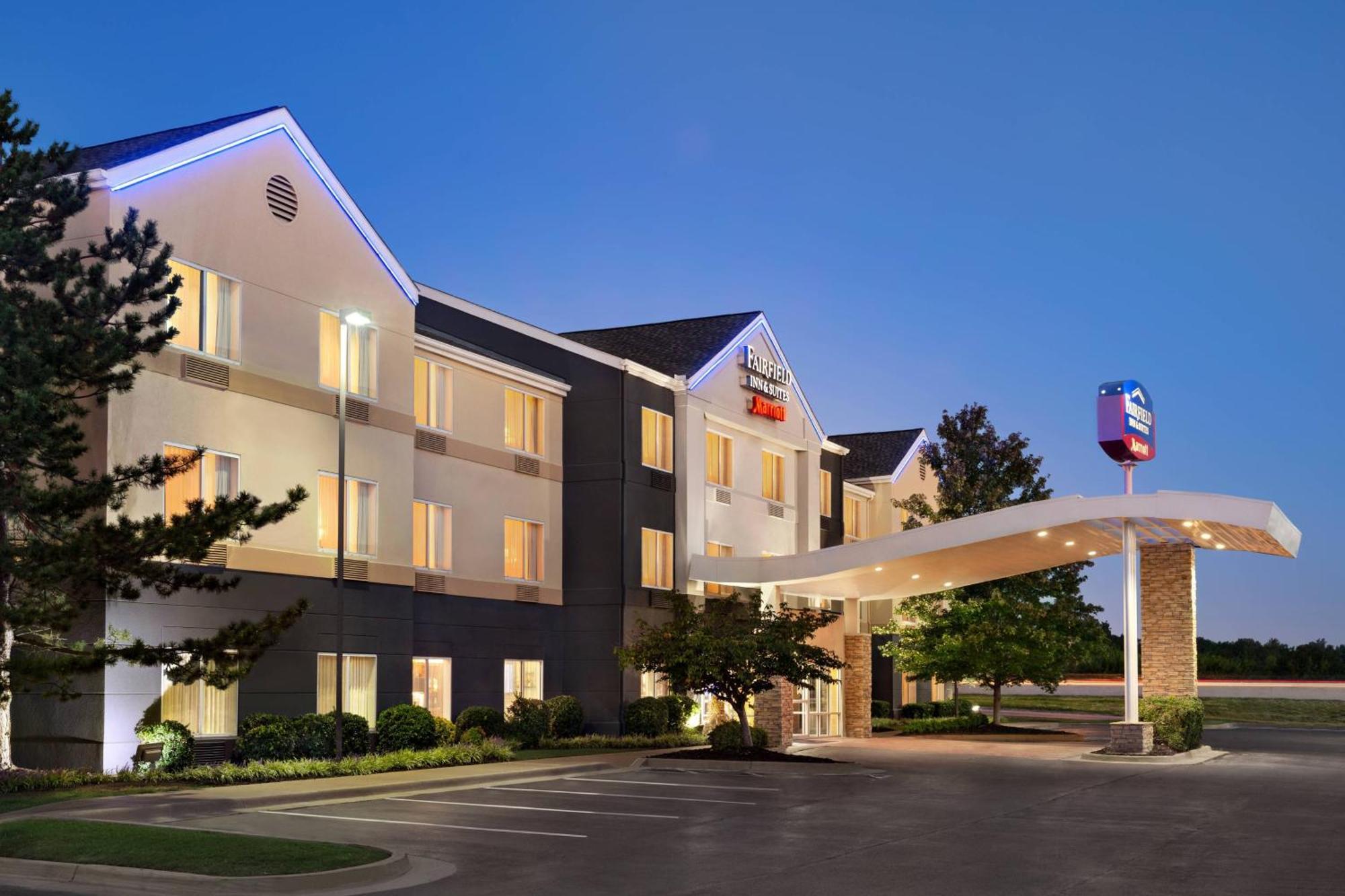 Hotel Fairfield & By Marriott Tulsa