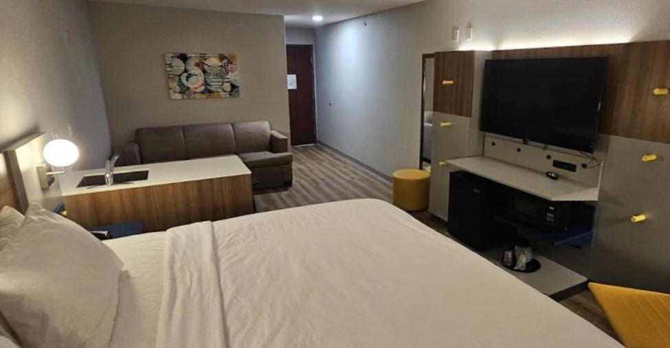 Motel Microtel & By Wyndham - Catoosa Route 66 Tulsa