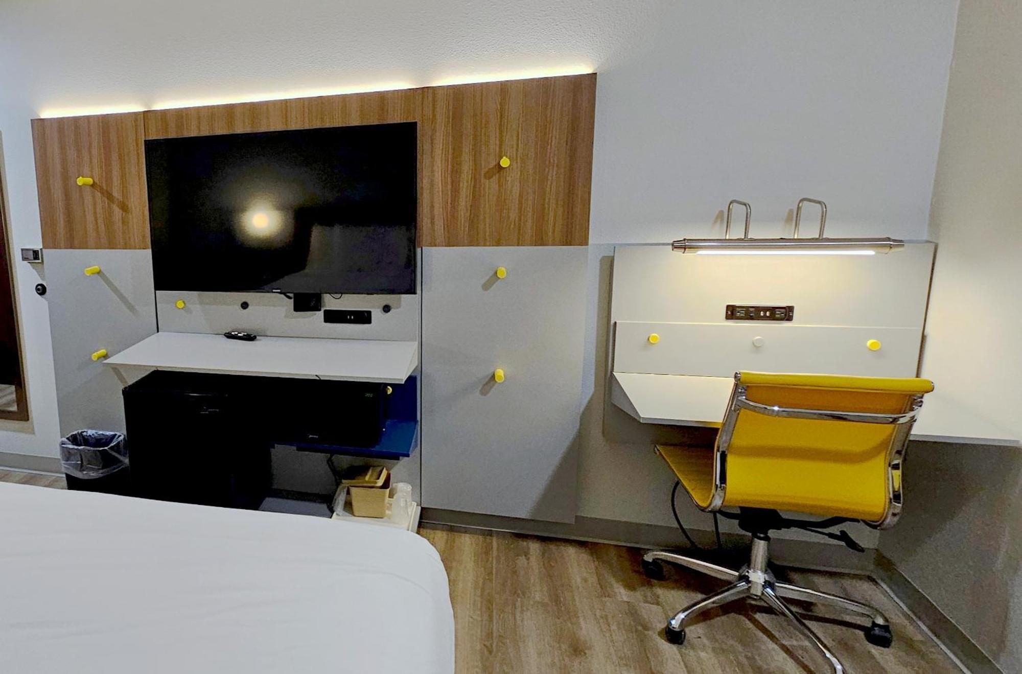 Microtel & By Wyndham - Catoosa Route 66 Tulsa