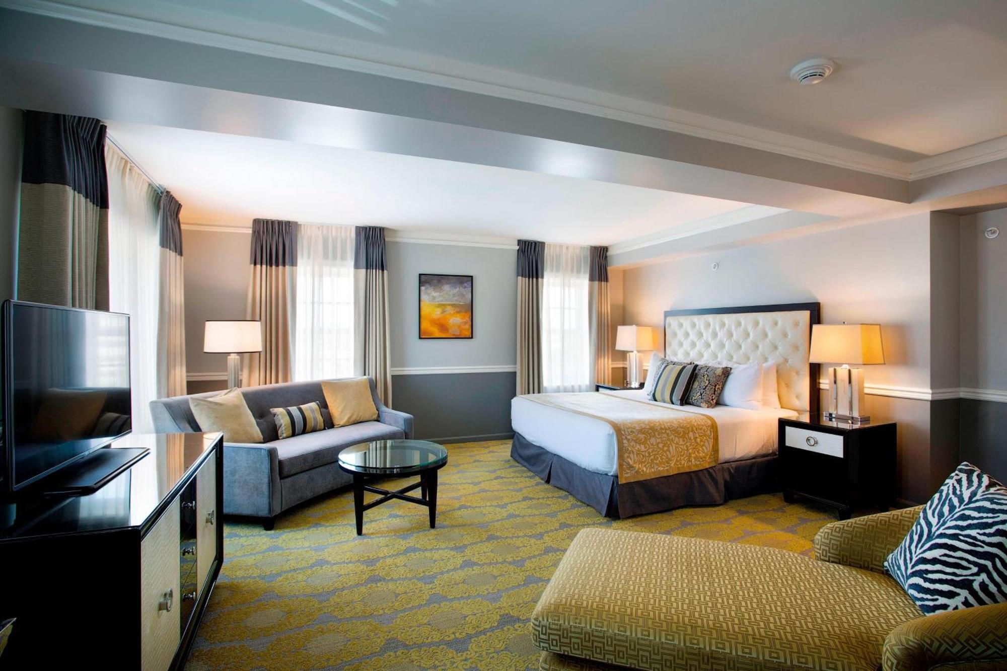 Hotel Ambassador Tulsa, Autograph Collection 4*