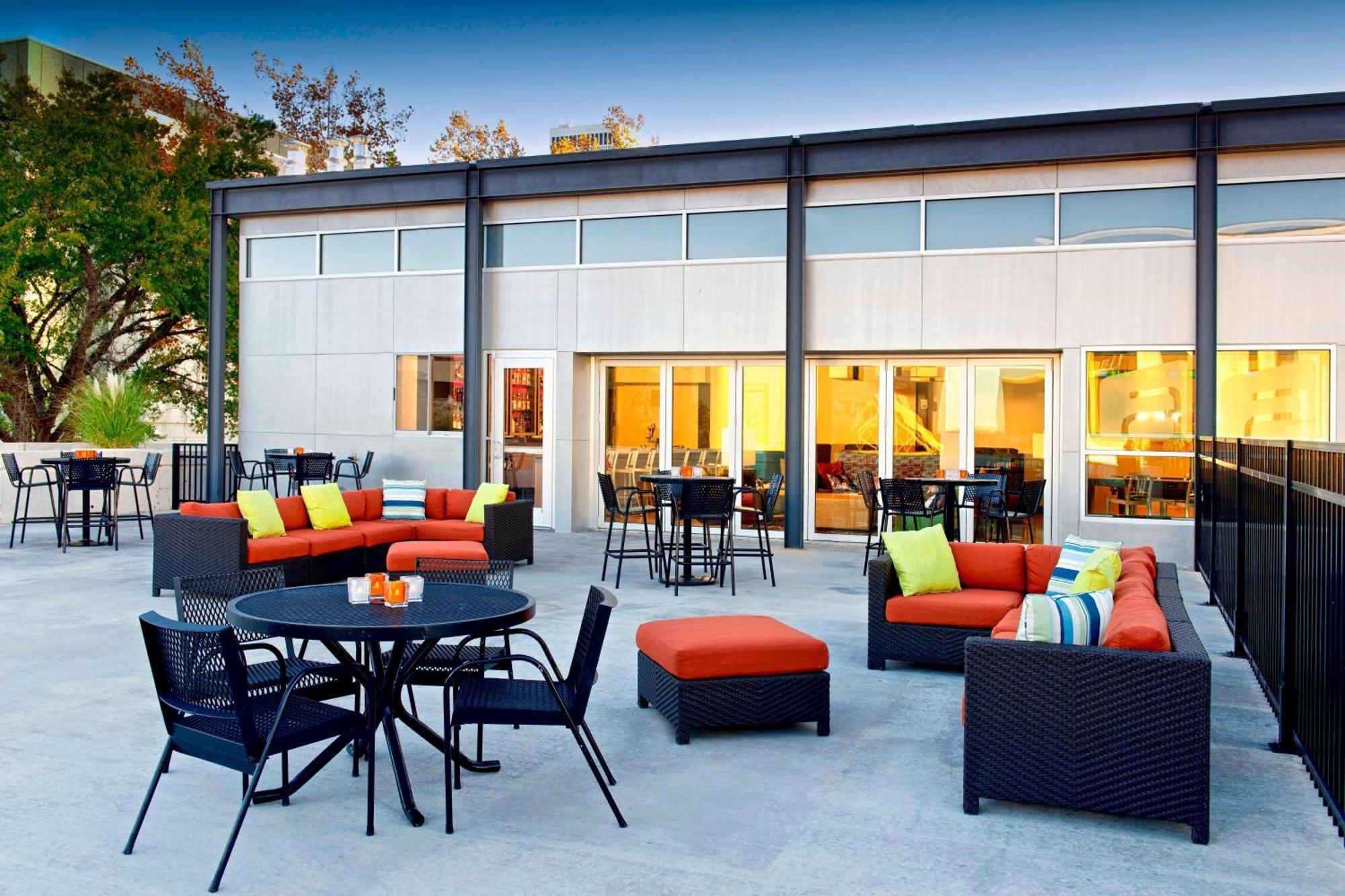 Hotel Aloft Downtown Tulsa