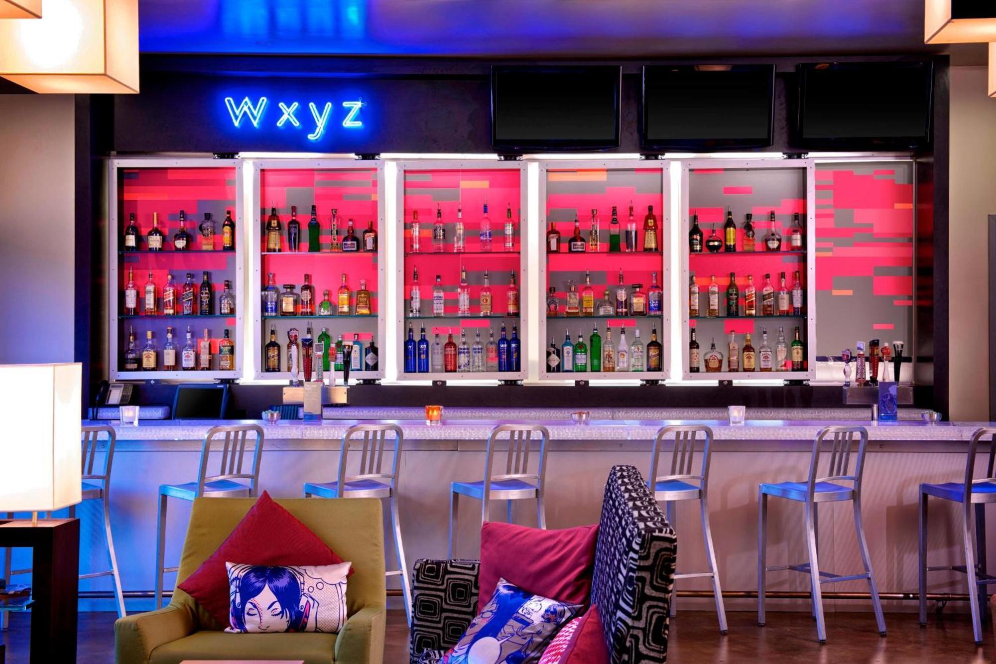 Aloft Downtown 3*