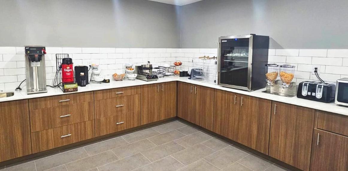 Microtel & By Wyndham - Catoosa Route 66 Motel Tulsa