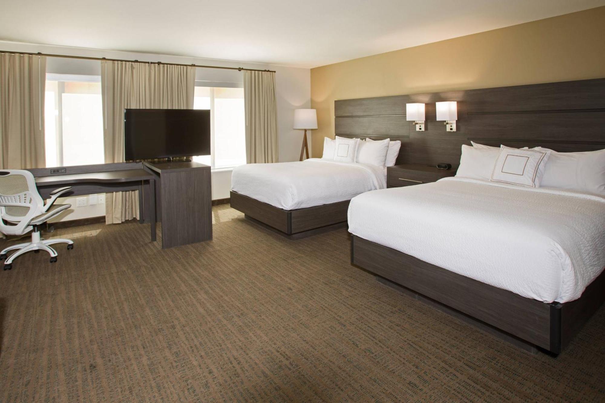 By Marriott Downtown Hotel 3*