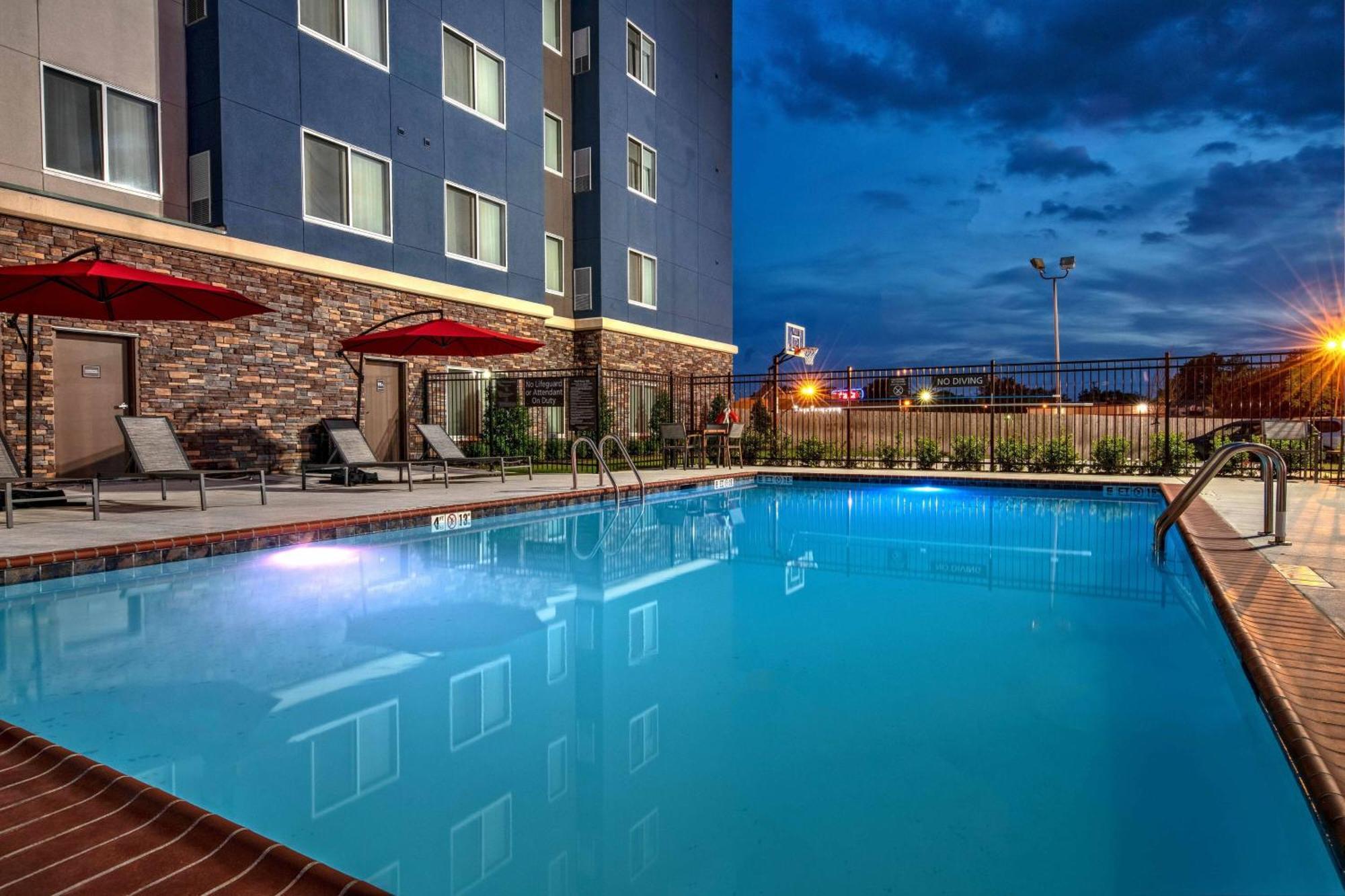 Hotel By Marriott Midtown 3*