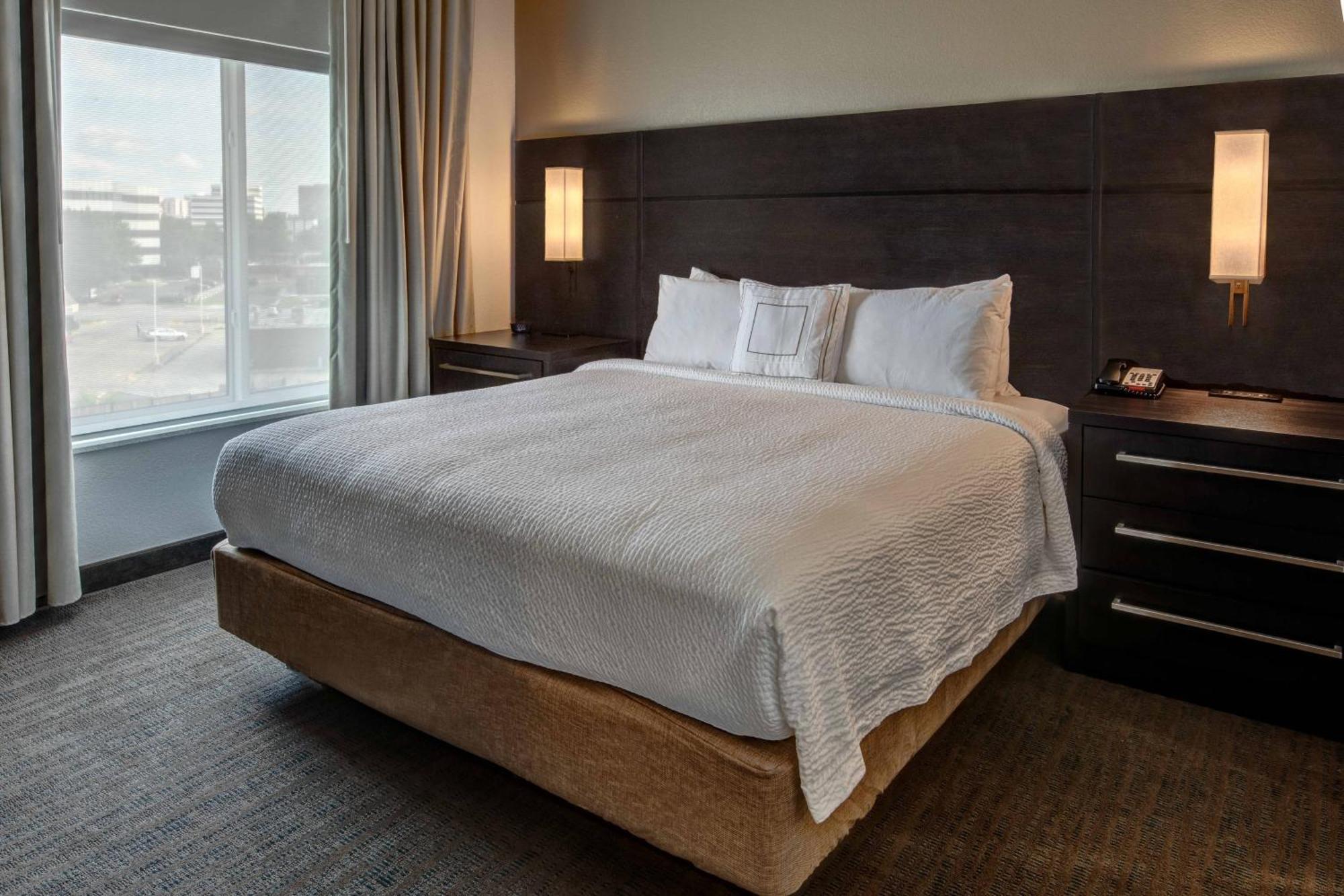 By Marriott Midtown 3* Tulsa