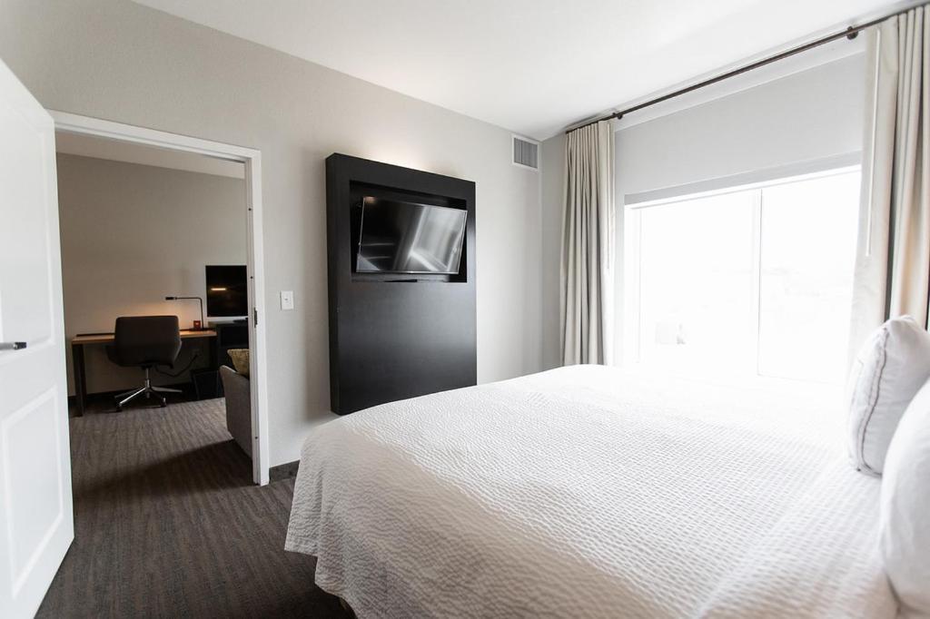 By Marriott Midtown 3*