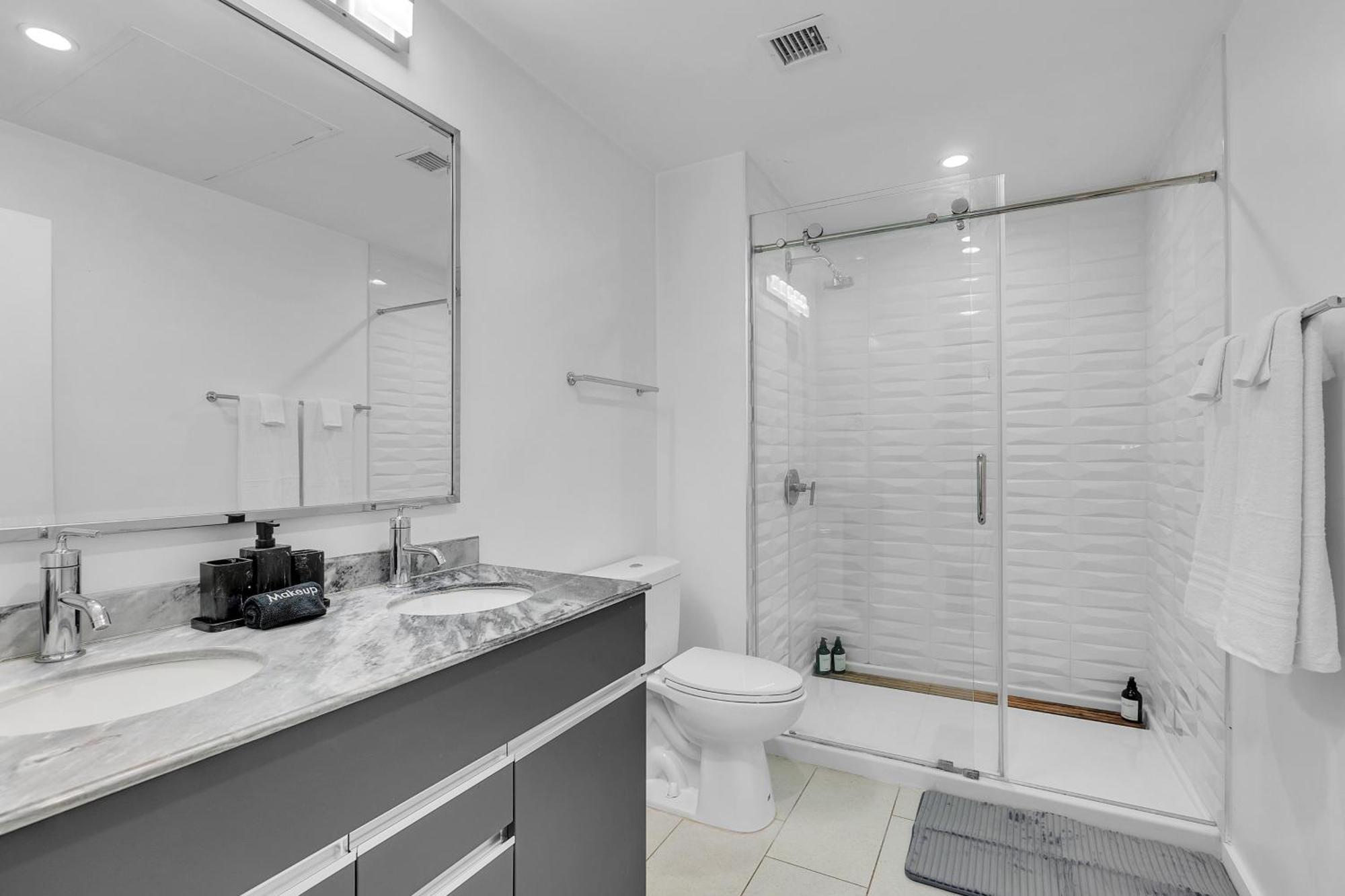 Bright & Airy 1Bd In Tulsa With Onsite Gym Apartment *