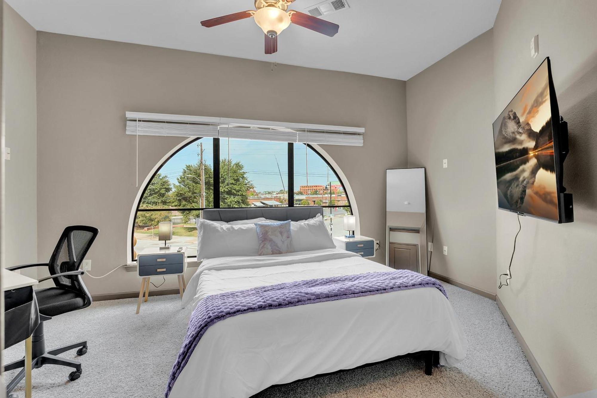 Stylish 1Br Near Bok Center Gym, Pool, Pet Frndly Apartment