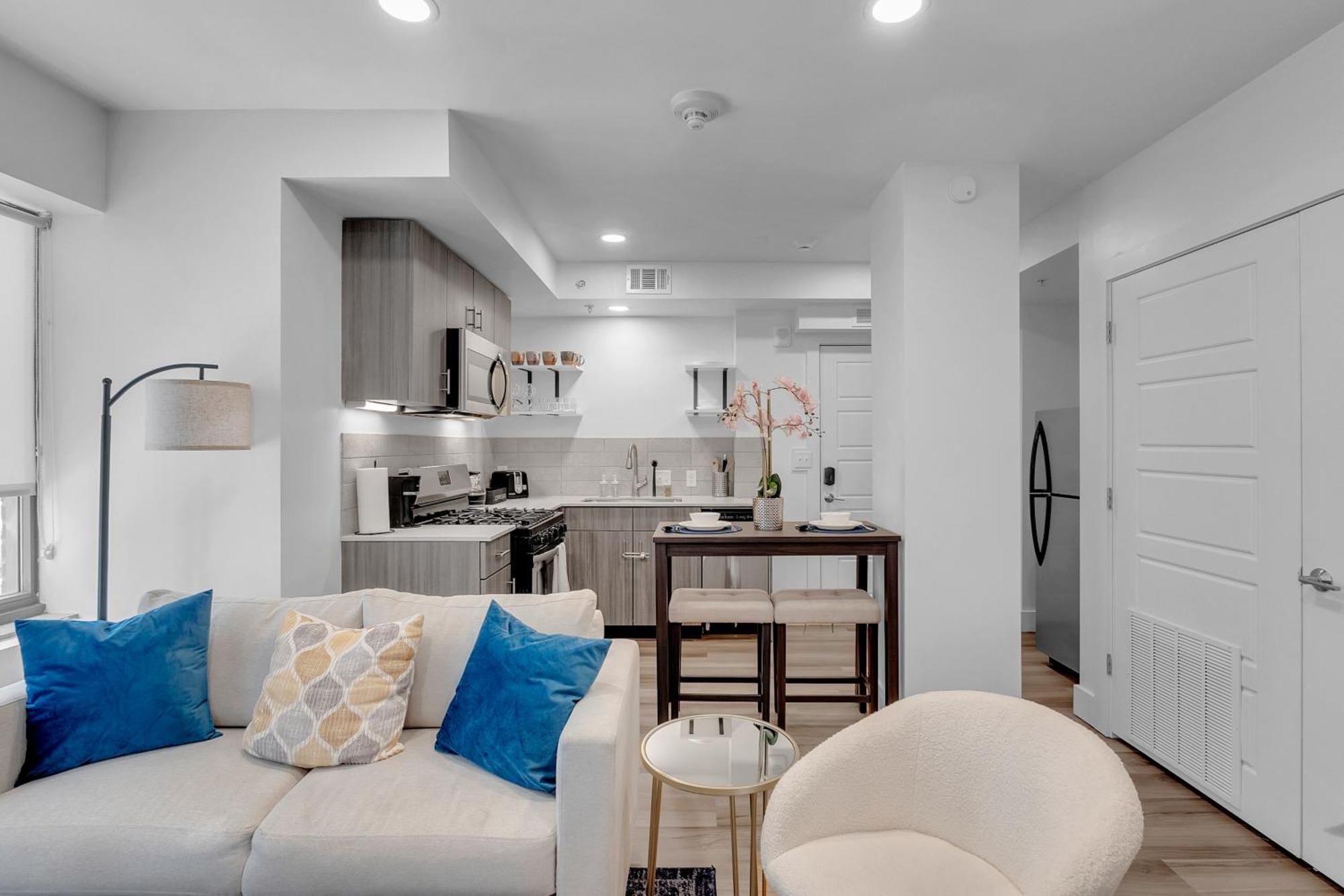 Cozy 1Br Near Bok Center, Cox Convention Center