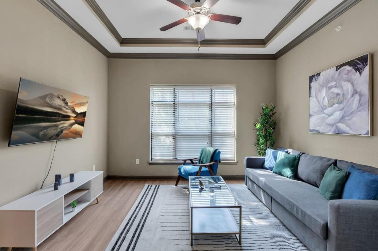 Cozy 2br Near Bok Center - Gym, Pool, Pet Friendly Apartment Tulsa