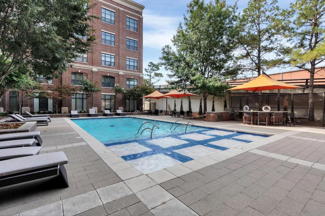 Cozy 2br Near Bok Center - Gym, Pool, Pet Friendly Tulsa