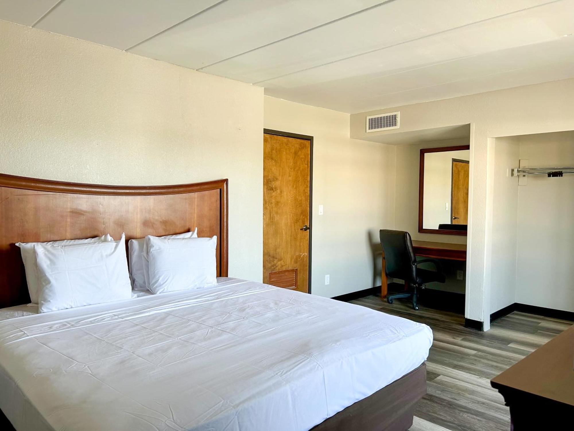 Hotel Square Central, I-44 By Oyo Tulsa