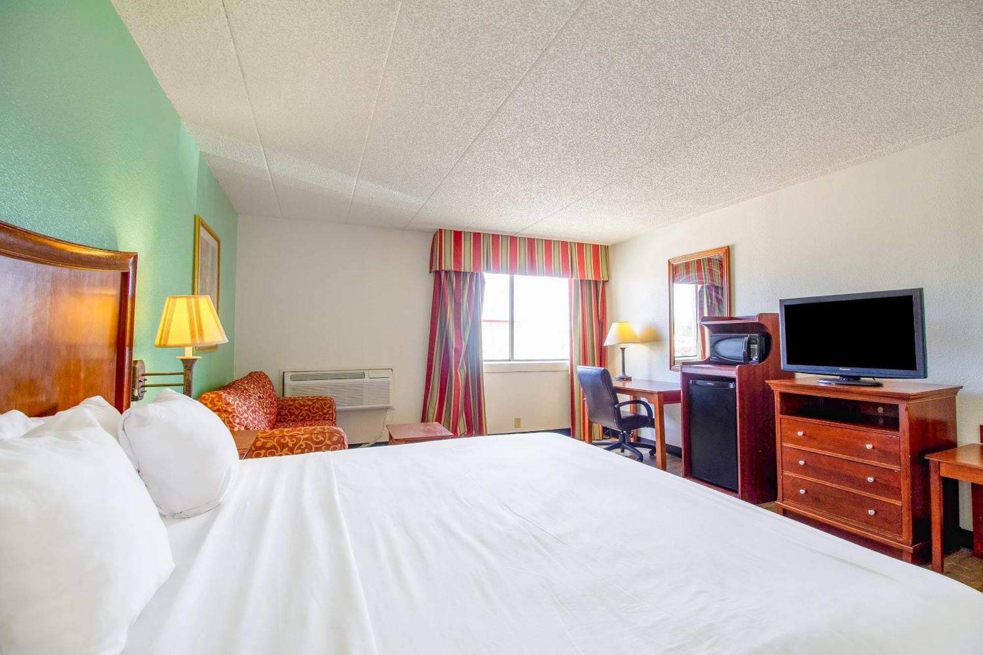 Square Central, I-44 By Oyo Hotel